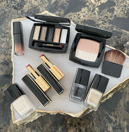 I’m loving the Chanel Holiday 2023 Makeup Collection this year. 

#LTKGiftGuide #LTKHoliday #LTKbeauty