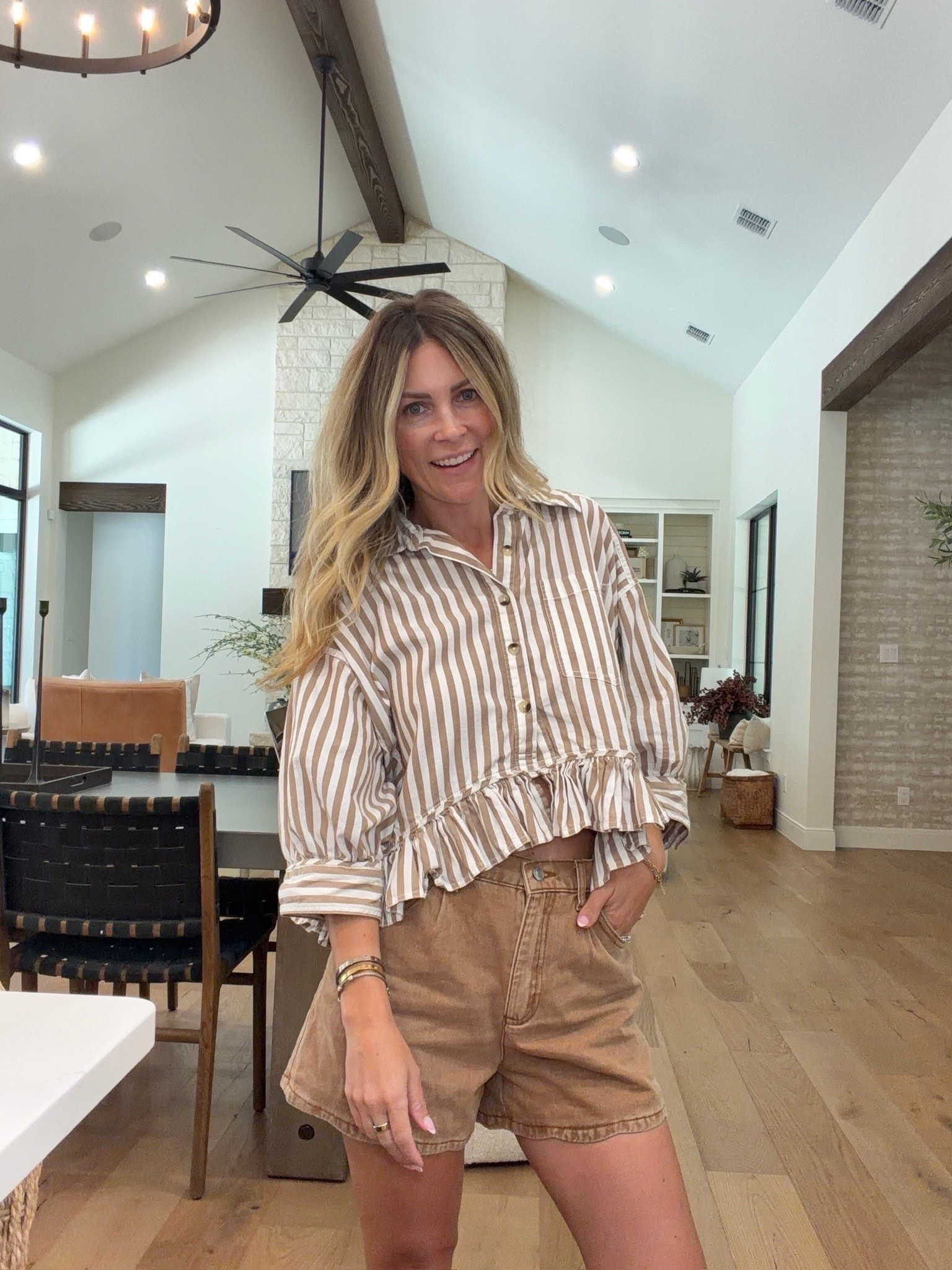 Amazon weekly top seller
Striped top & scalloped shorts

#LTKOver40 #LTKPetite #LTKootd