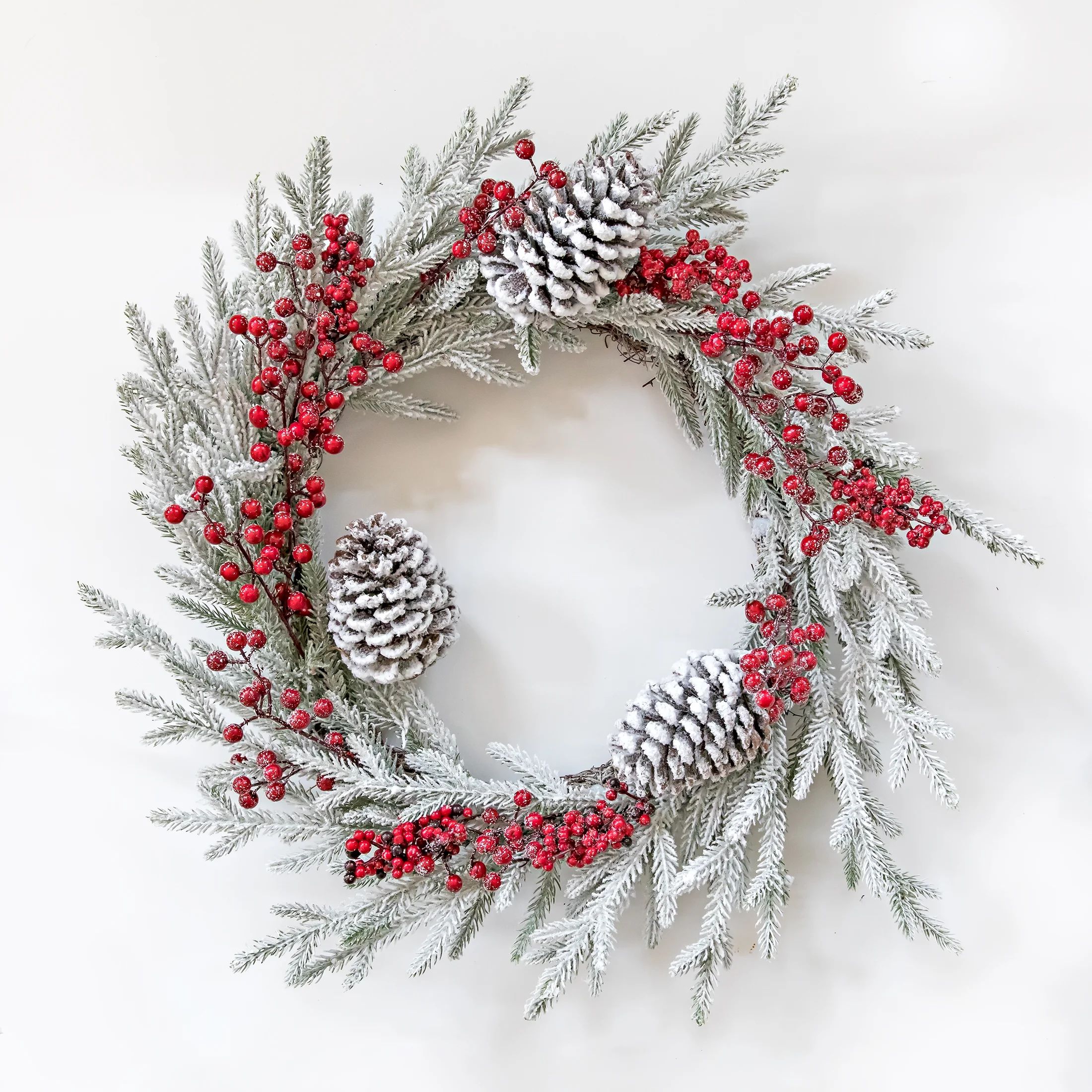 Holiday Time Frosted Berry Wreath, 28" - Walmart.com | Walmart (US)