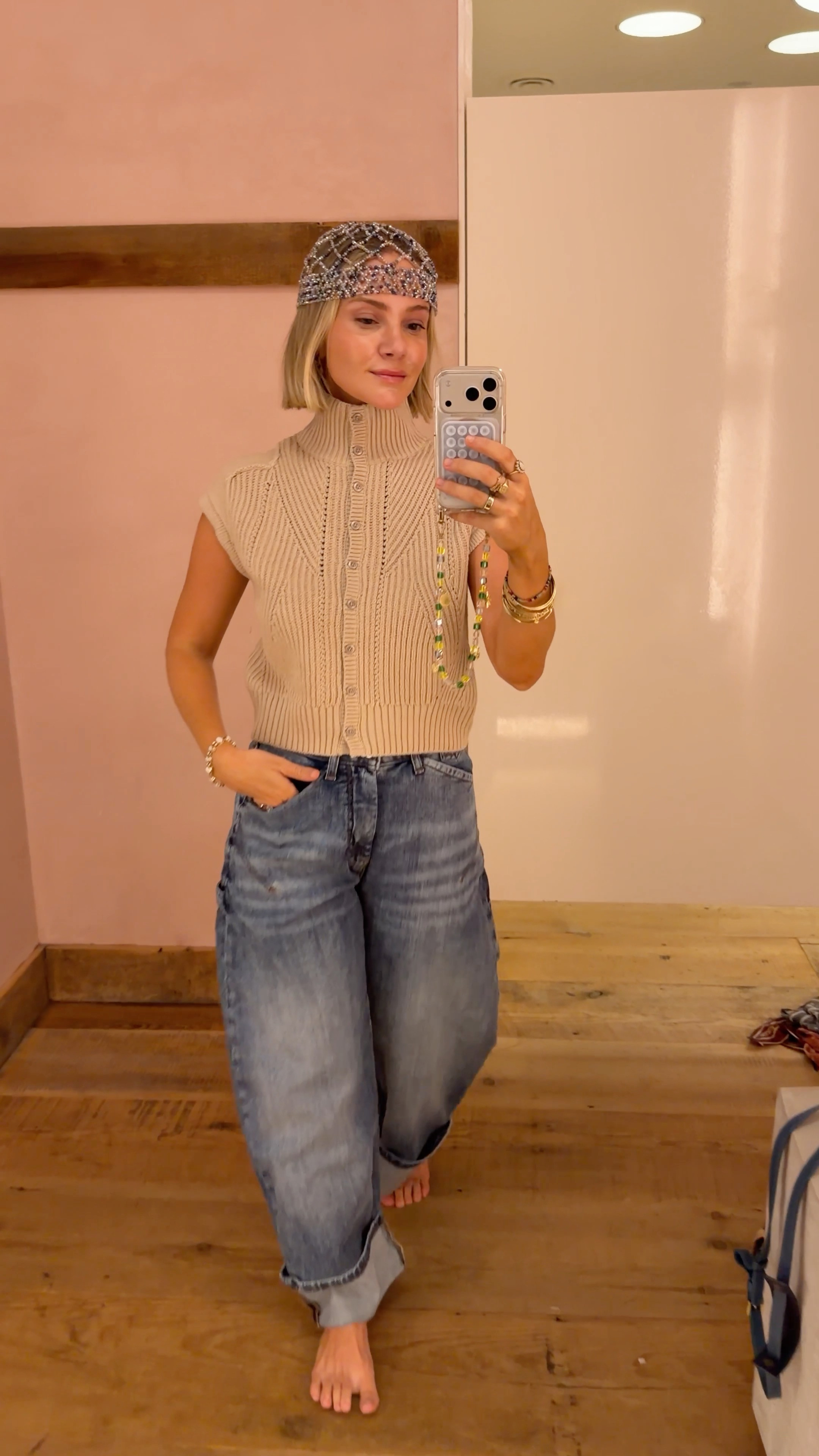 This short-sleeve cardigan is so perfect for fall! 

 #LTKootd #LTKSeasonal