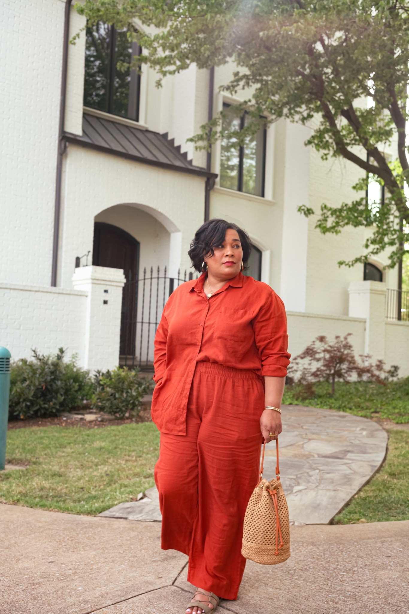 I absolutely love a good matching set, so when I saw that #OldNavy had linen separates, I grabbed a few pieces and made a beeline for the fitting room, lol.

#linensets #vacaystyle #matchingsets #outfitinspo #springstyle #summeroutfit #midsize 

#LTKMidsize #LTKOver40 #LTKootd
