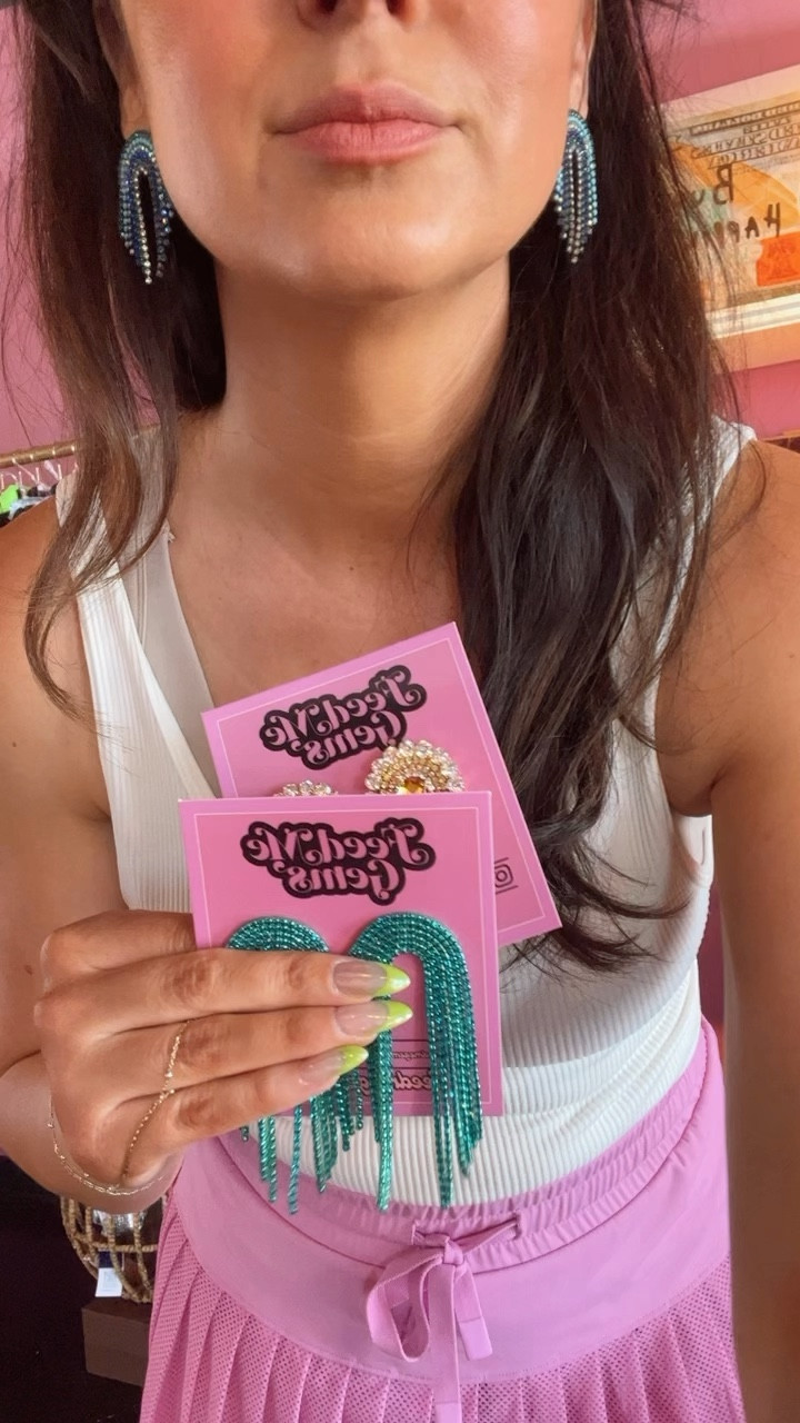 Gorgeous Feed Me Gems earring picks! Beautiful for wedding guest dresses, country concert outfits or even just with jeans!
These sparkly earrings would be so perfect for all things weddings- travel- bachelorette- bridal shower and as gifts! Enjoy the sparkle!
Sparkly earrings wedding wedding earrings date night country concert festival statement jewelry.


Travel 
The eras tour 
Taylor Swift 
Country concert 

#LTKTravel #LTKVideo #LTKWedding