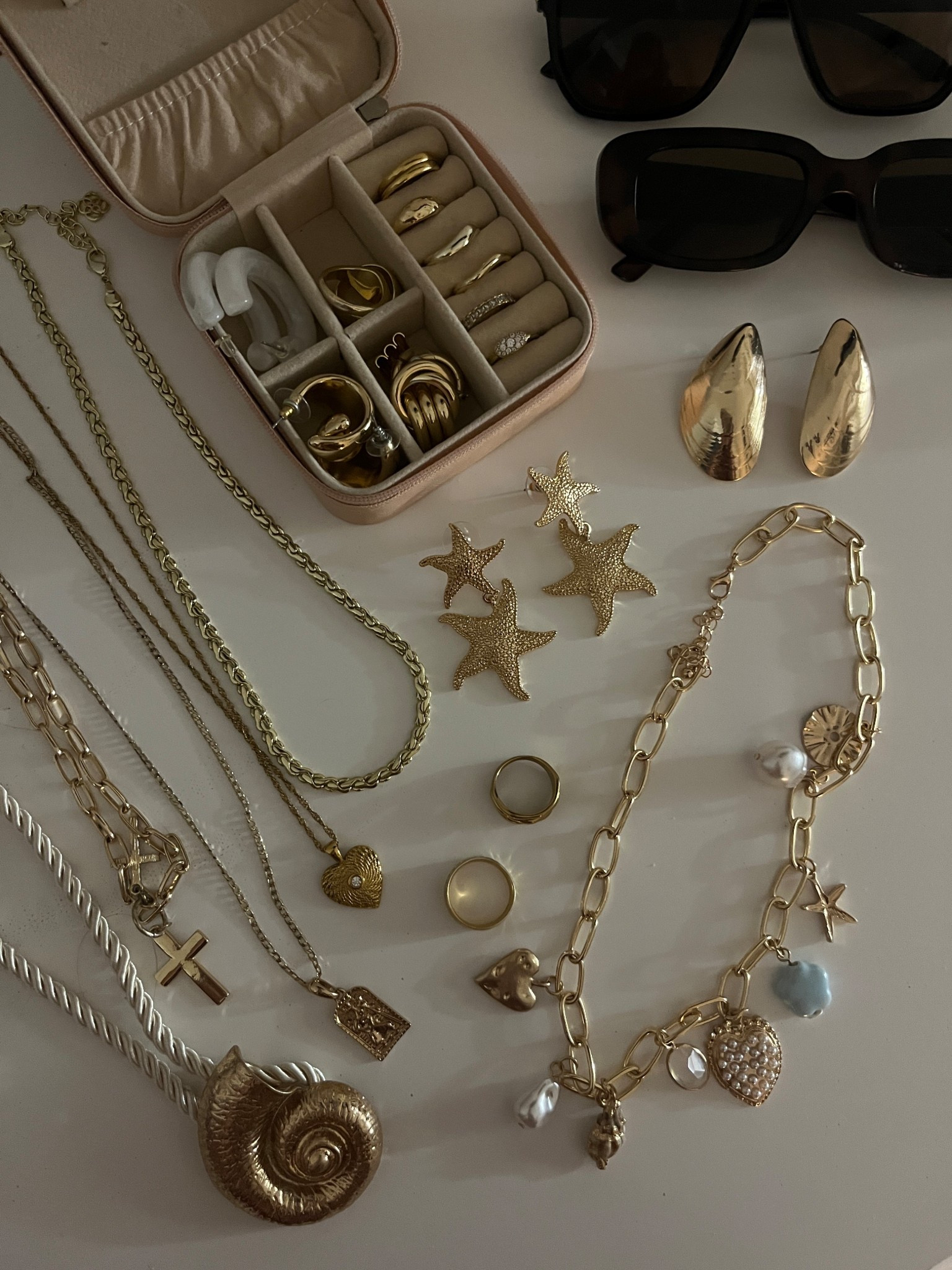 Beach jewelry <3

#LTKStyleTip #LTKBeauty #LTKFindsUnder50