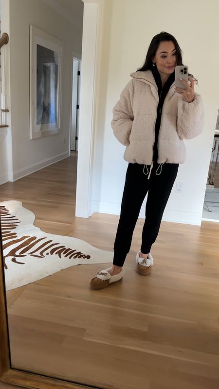 Kat Jamieson shares the cozy zip up she got her sister for Christmas. Gift guide, gifts, holidays, cozy, loungewear, jogger set, slippers, jacket. 

#LTKGiftGuide #LTKSeasonal #LTKCyberWeek
