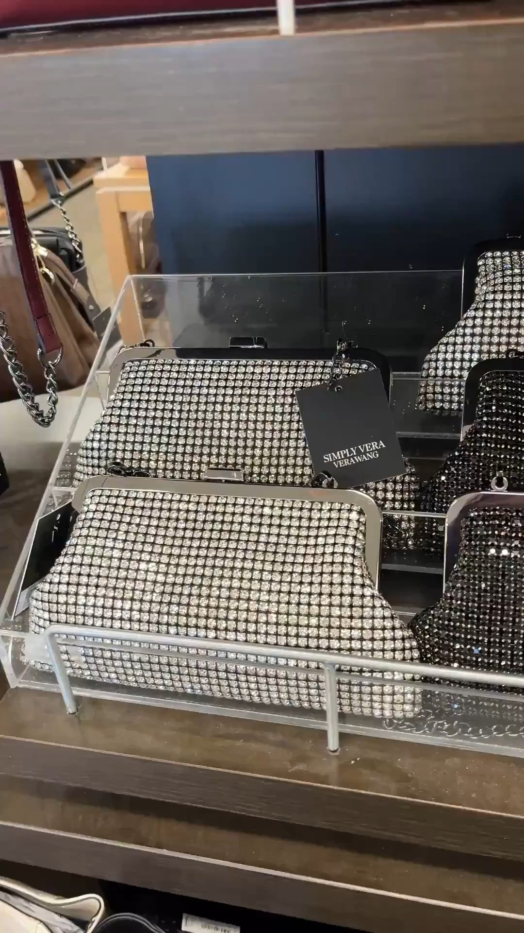 This rhinestone evening bag is so sparkly in person! Comes in silver or black and on sale at Kohl’s today!

#LTKSaleAlert #LTKSeasonal #LTKWedding