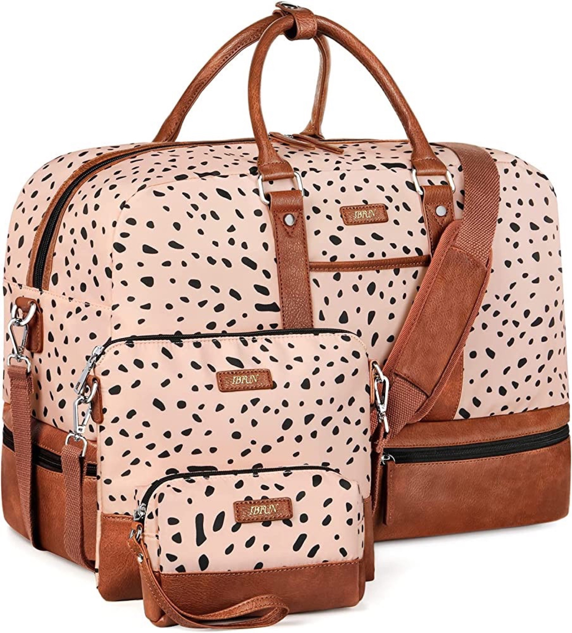 Travel bag, on sale right now 

#LTKunder50 #LTKhome #LTKstyletip