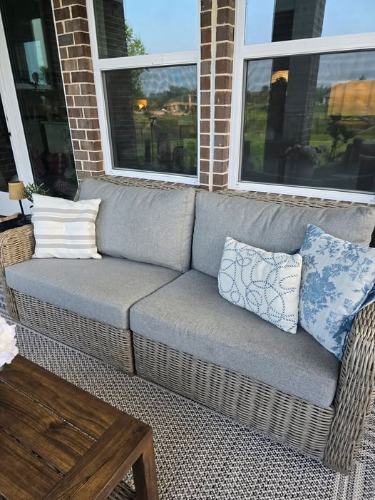 Love the NEW Studio McGee outdoor pillows 💙
They’re giving ✨ soft coastal ✨ and I’m here for it 🙌
Such an easy way to refresh your patio for summer

Linked for you 🔗👇
#targetfinds #studiomcgee #patiodecor #outdoorliving #ltkhome 

 