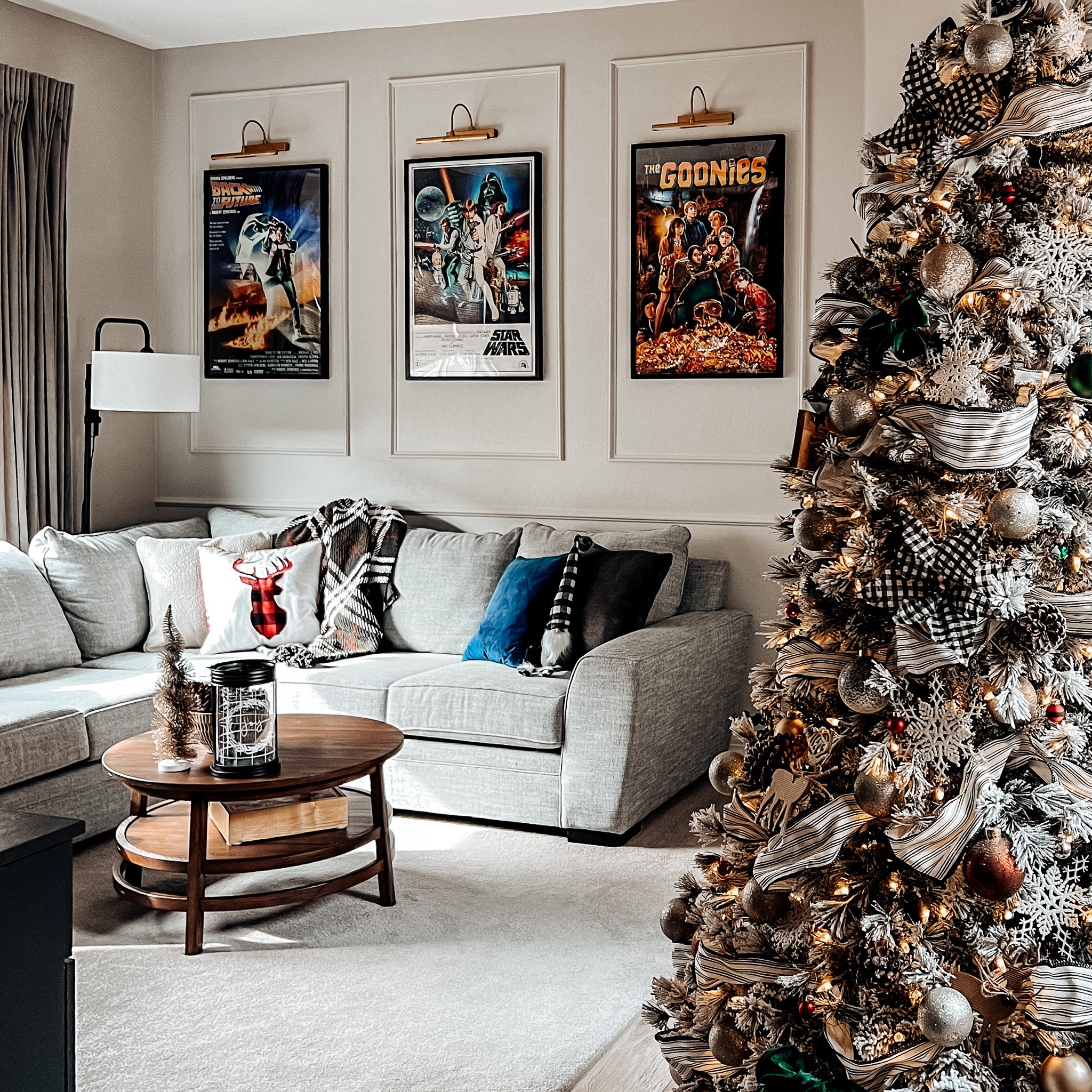 Movie Poster Wall 

Theater room
Tv room 
Poster wall 
Classic movie wall 
Poster frames 
Poster lights 
Gallery wall 
Gallery wall lights 


#LTKfamily #LTKGiftGuide #LTKhome