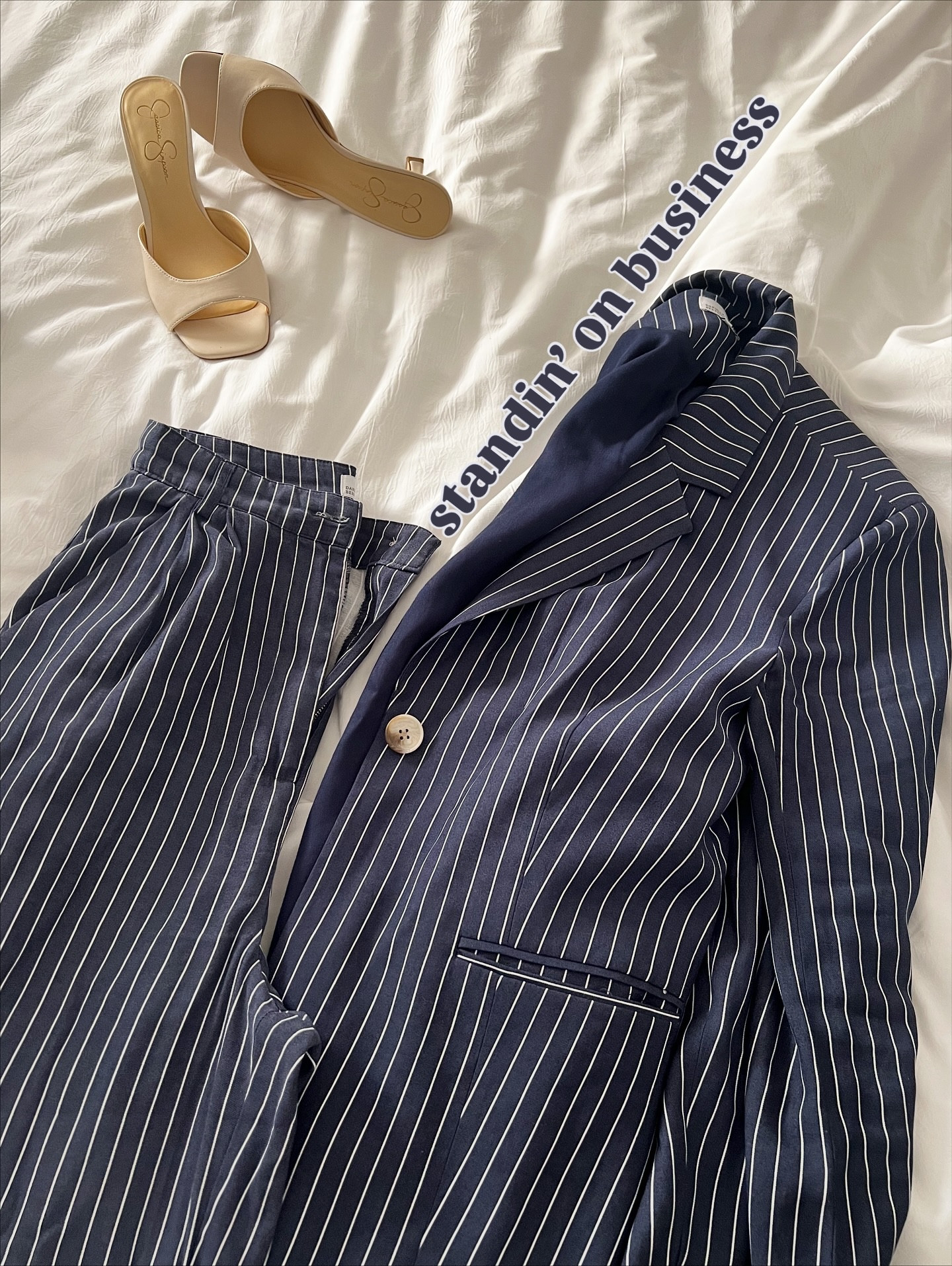 standin’ on business 🩵 (with my $14 coffee… because it’s vegas and apparently more than double the price 😫🫣)

✨ shop these favorites and more:
– LTK: banannie
– ShopMy: Annie of The Banannie Diaries
– Amazon: The Banannie Diaries
– Revolve: The Banannie Diaries

all my links live in my bio under “ALL LINKS” 💖 using them never costs you a thing — but your support truly helps me keep creating content you love ✨

#thebananniediaries #thebananniediariesbyannie #vegasvibes #phvegas #coffeetime #coffeelover #ootdinspo #millennialstyle #cozyglam #travelstyle #lifelately #lifestylecreator #linkinbio #creatorsupportcreators #shopwithme #fashionaesthetic #bananniesbabes

tags: vegas lifestyle content, everyday travel moments, aesthetic coffee content, millennial outfit inspiration, creator link recommendations, cozy glam travel style, supporting content creators, shop my favorites roundup, lifestyle and fashion creator, vegas photo carousel ideas, trendy travel outfit ideas, morning coffee in vegas aesthetic, influencer shopping links, aesthetic lifestyle content, fashion and lifestyle finds

NOTE: you must vet these Poshmark sellers yourself. Shop at your own discretion.

#LTKgrwm #LTKWorkwear #LTKdayinmylife