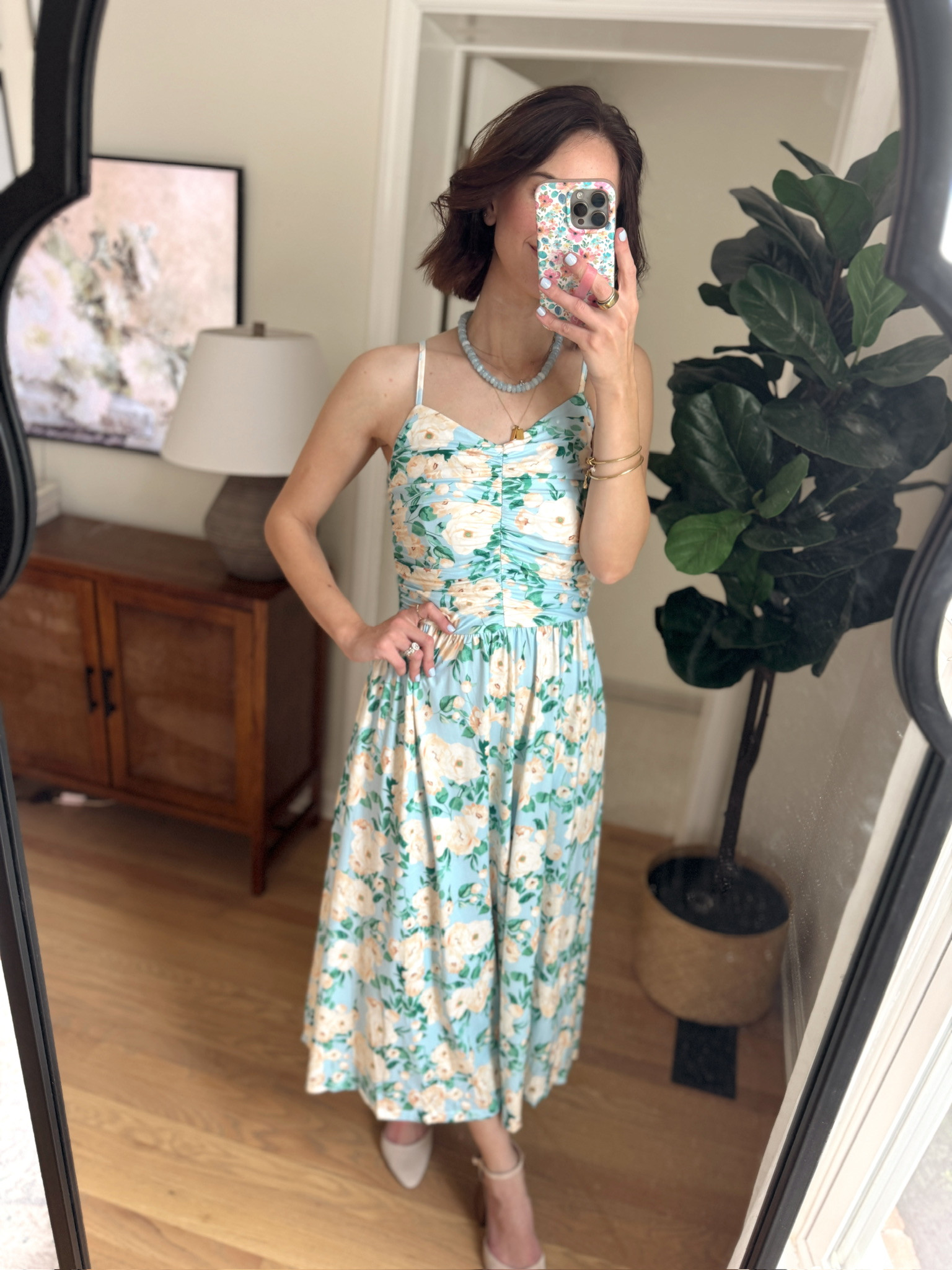 I love this adorable floral dress! Perfect for a day at the beach.

tts: s

beach dress, floral dress, summer dress, sundress, boho dress, maxi dress, hallie ragan

#LTKgrwm #LTKootd #LTKSeasonal