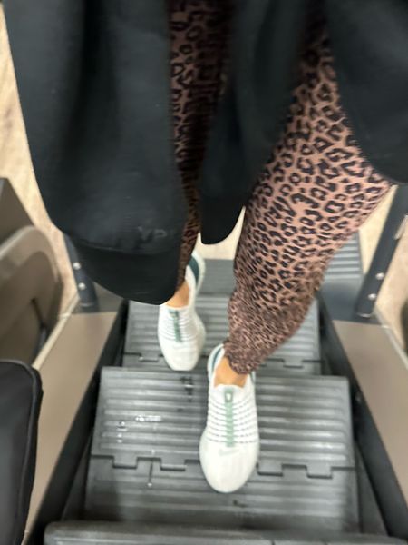 Amazon leopard leggings size xxs, Nike sneakers size 7.5 fit Tts 

#LTKfit #LTKunder50 #LTKunder100