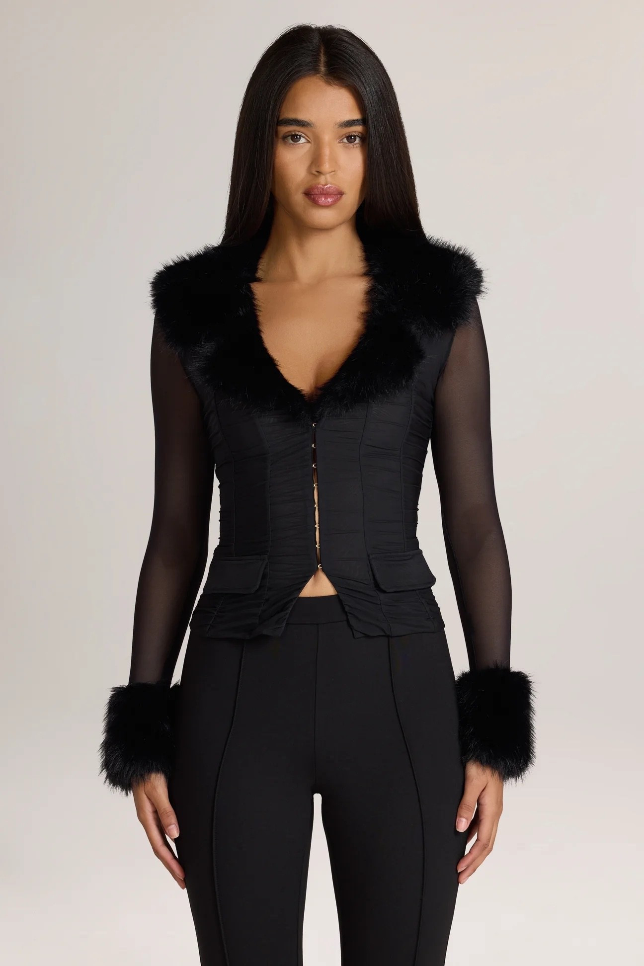 @ohpolly #top #fur #datenight #sexy

#LTKootd #LTKgrwm