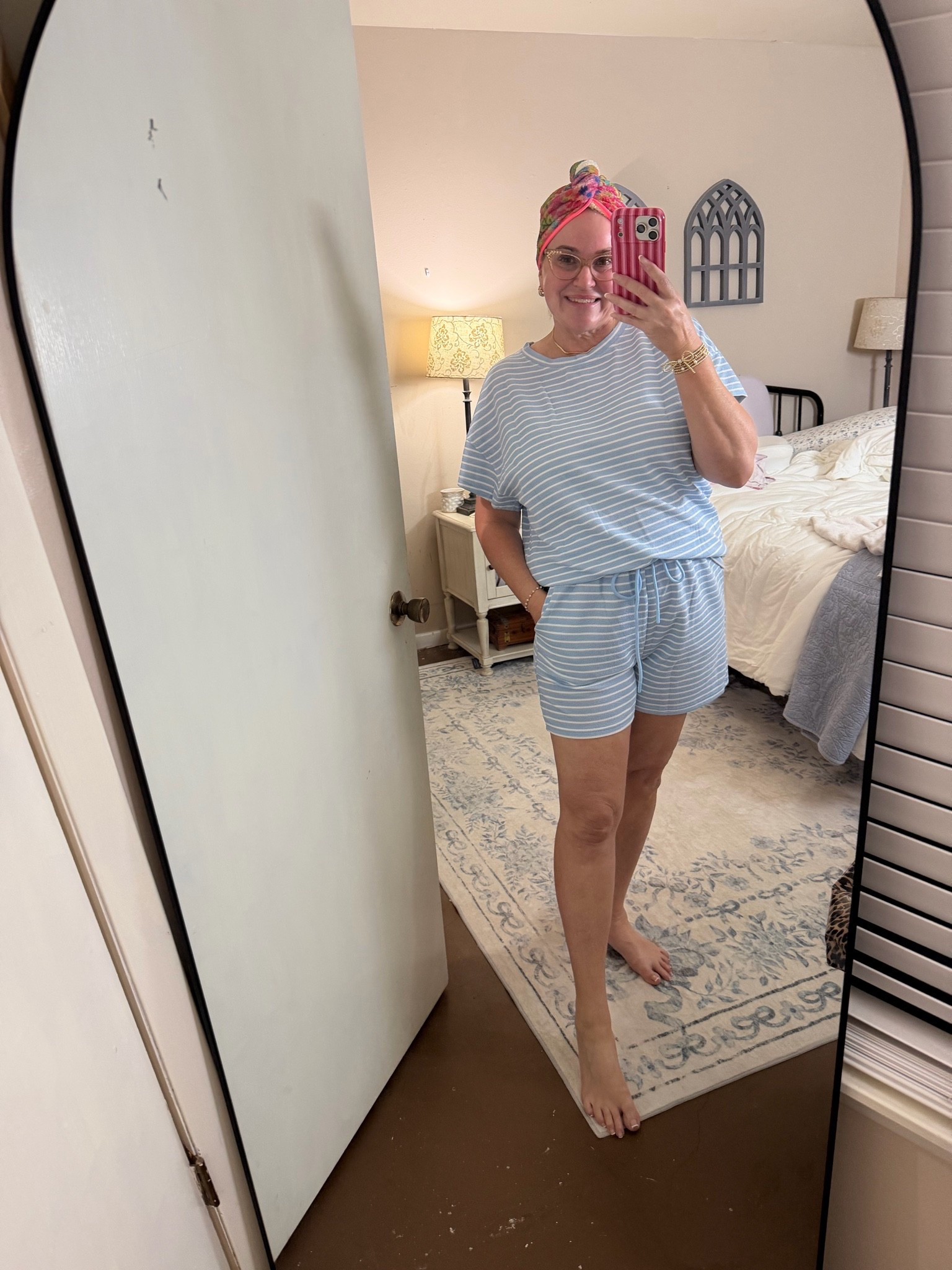 Lounge fit

#LTKdayinmylife #LTKgrwm #LTKmomlife