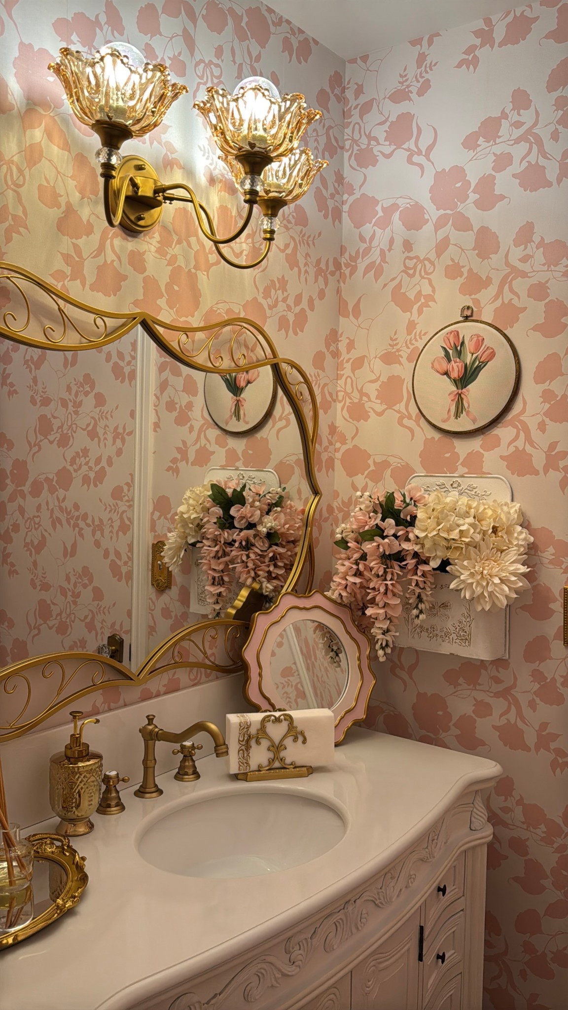 the perfect pink powder bathroom 😍

#LTKStyleTip #LTKHome