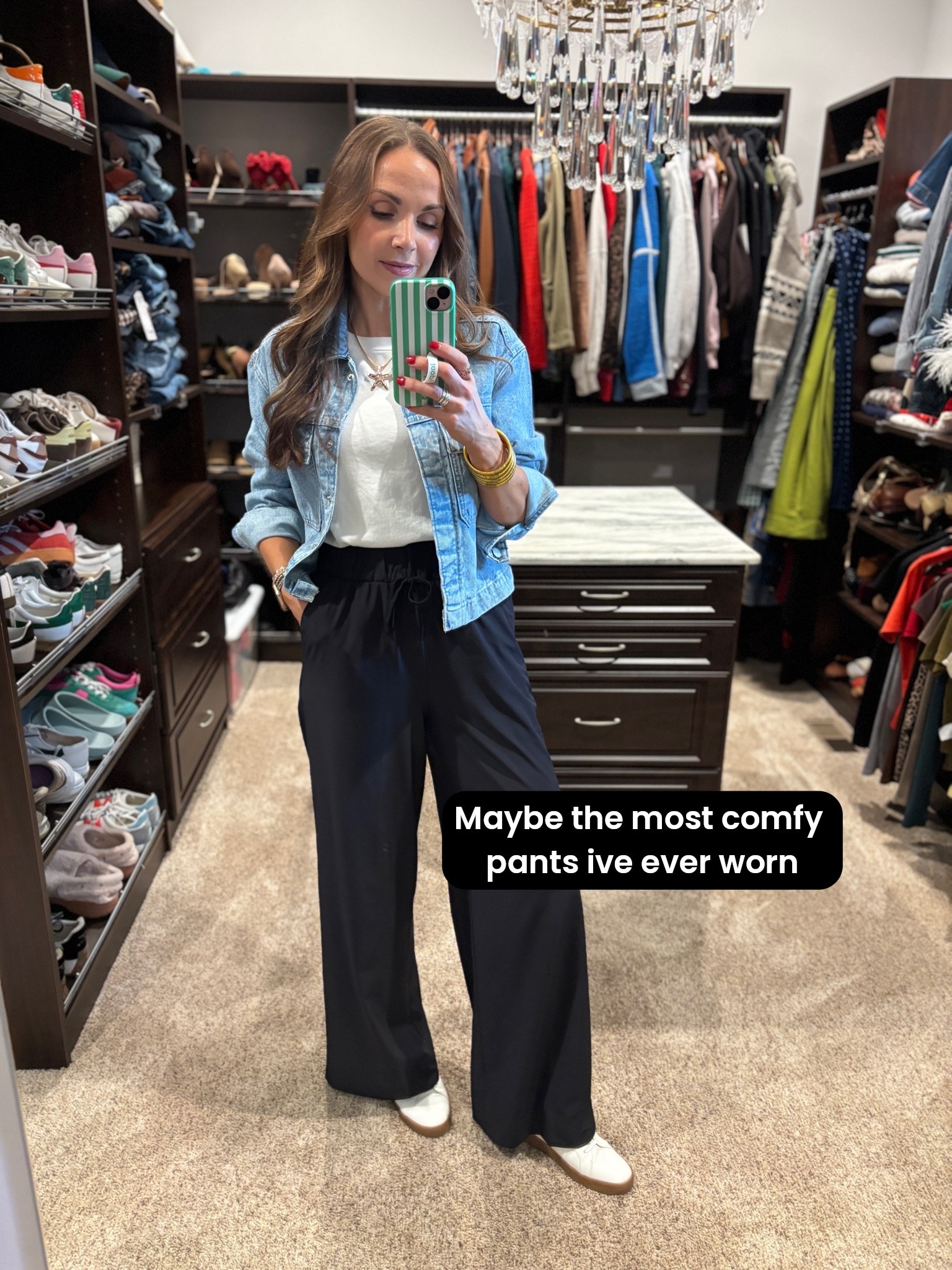 An easy travel outfit with the $32 lightweight pants