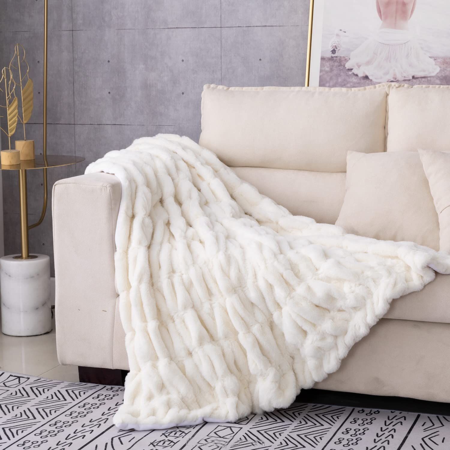 Soft Faux Fur Throw Blanket, 50"x60" Fuzzy Throw Blanket for Couch Bed Sofa  | Amazon (US)