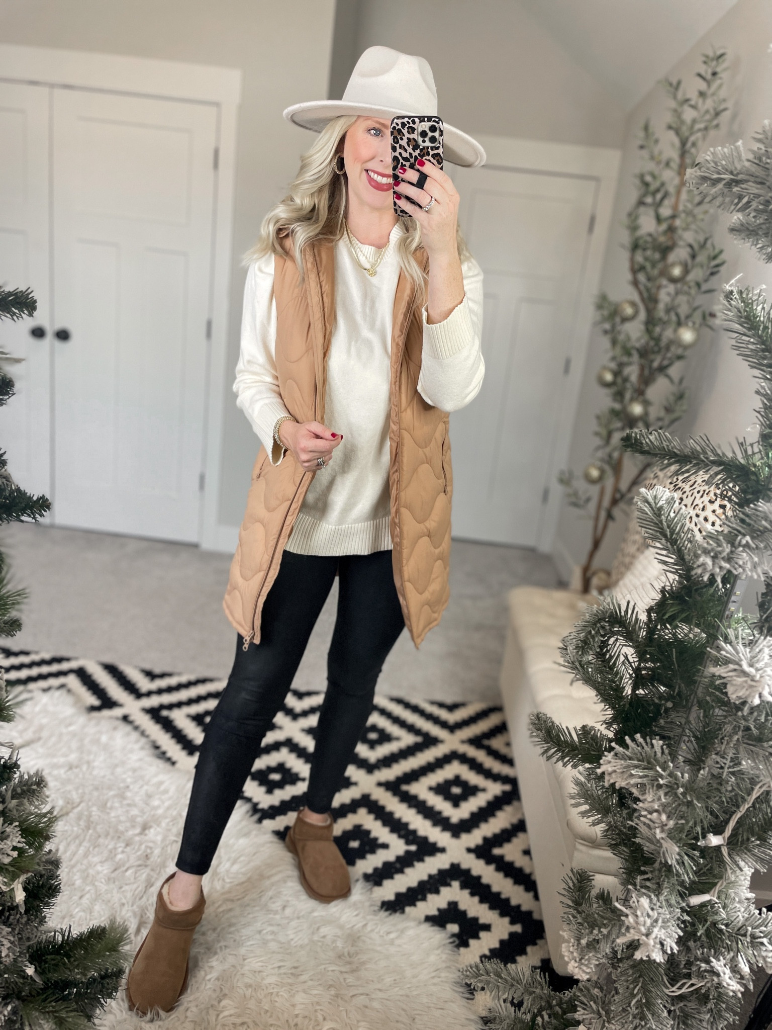 Weekend Walmart Wins
Quilted vest- small 
Tunic sweater- medium 
Faux leather leggings- small, size down 

#LTKstyletip #LTKshoecrush #LTKunder50