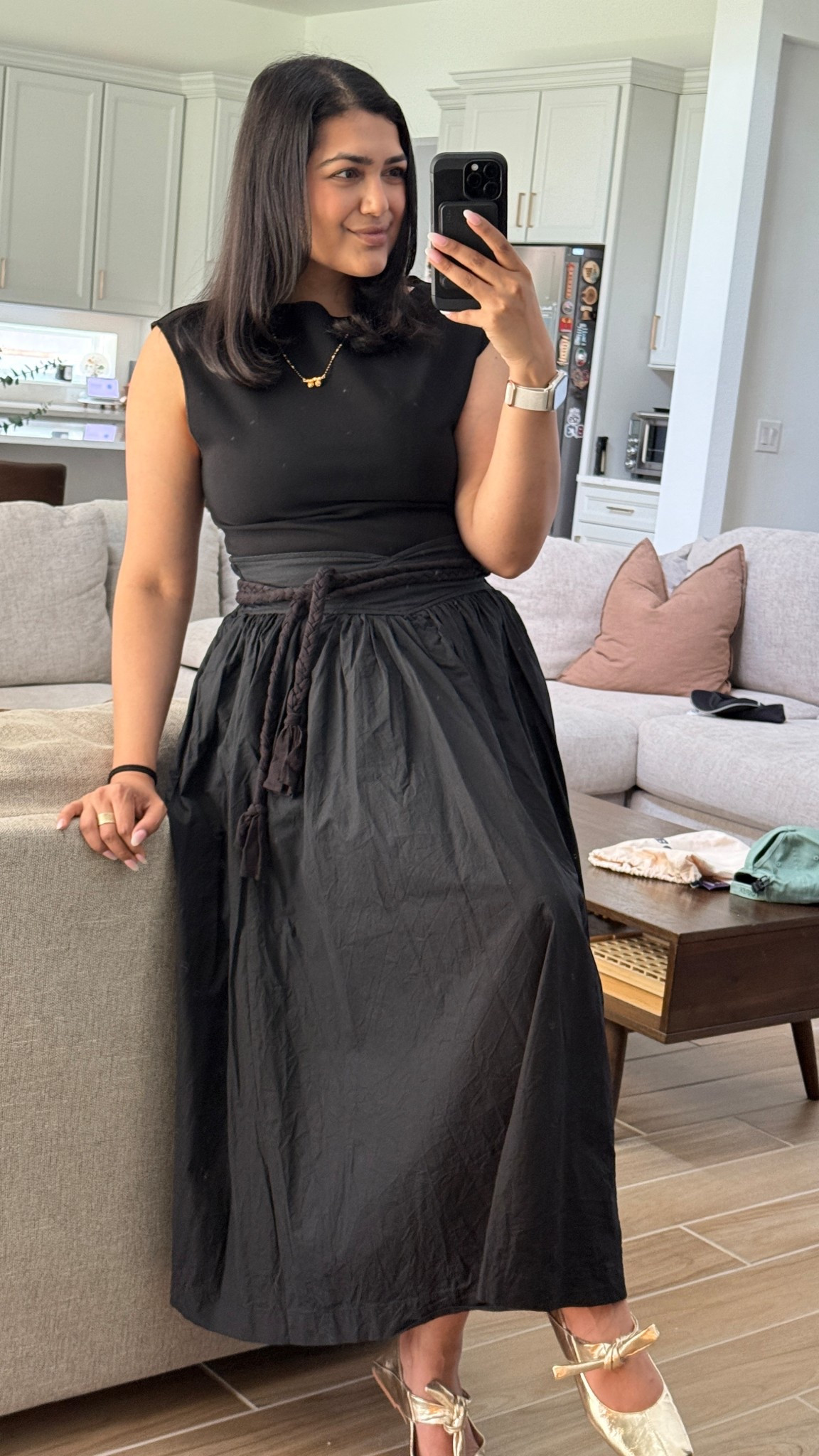 Monochrome office wear never fails on those “I don’t have anything to wear” days 

#LTKMidsize