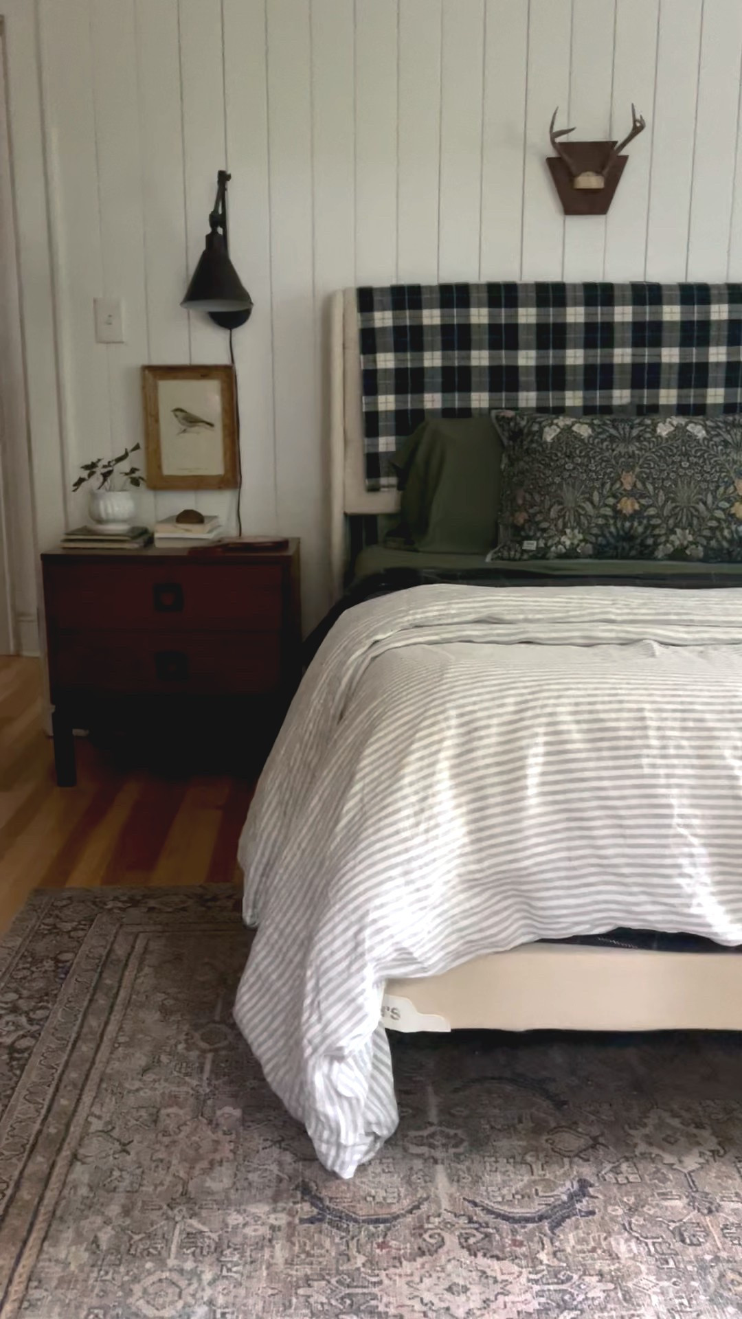 Cozy Fall Bedroom

#LTKHome #LTKSeasonal