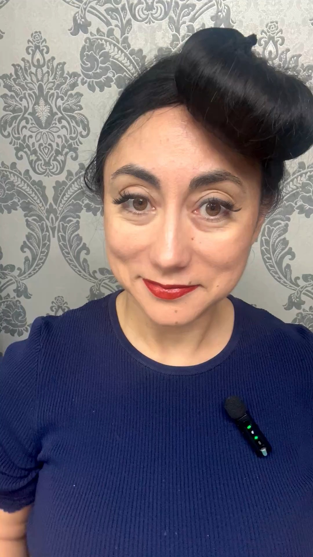 POV: you only had an hour but still wanted that fresh blowout look ✨
I wrapped my hair in a heatless roller, gave it a quick spritz of hairspray, let it sit while I did some work, and by the time I made it to the school book fair…salon hair 😌📚

No heat, minimal effort, and somehow I looked way more put together than I felt. Definitely giving “mom with the best hair at the book fair” energy 😂💁‍♀️

#LTKgrwm #LTKmomlife #LTKBeauty