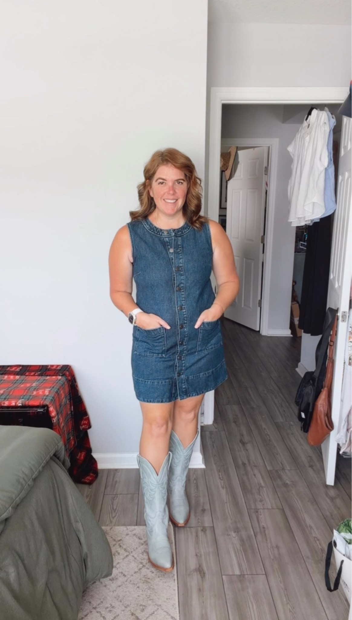 I recently told a friend, to create the perfect look for a country concert, all you needed was a cute dress and a pair of boots! Which is 100% true. 

This dress is from Nordstrom, it runs TTS and is currently on sale! The boots are Tecovas and they also run TTS!

#LTKOver40 #LTKMidsize #LTKootd