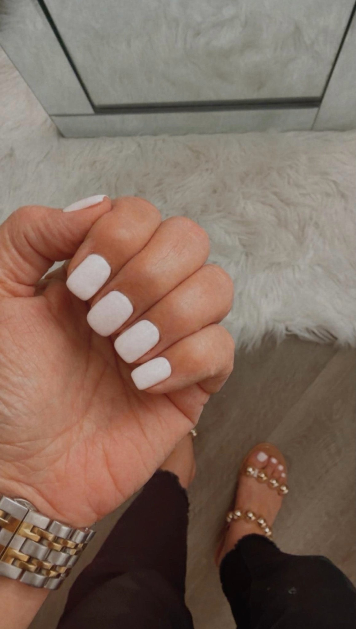Nude nails. Soft square. Zero regrets. 🤍

Follow my shop @allaboutastyle on the @shop.LTK app to shop this post and get my exclusive app-only content!
#liketkit @shop.Itk

#nails #mani #classy #nudenails #shortnails #timeless