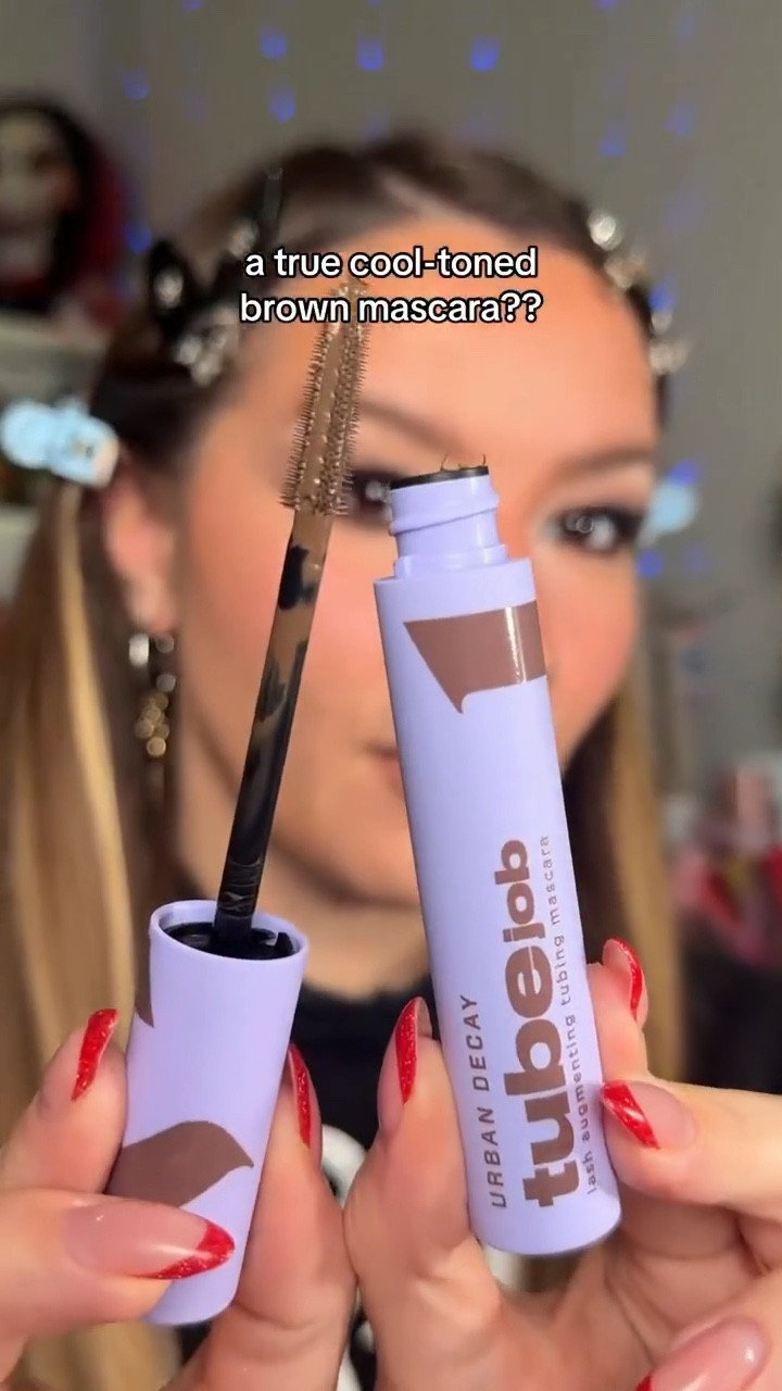 Would you wear this mascara?

@urbandecaycosmetics Tube Job shade Taupe🤎

I’ve been wearing the black version for a few weeks now, and it survives EVERYTHING!!! My hooded, oily eyelids, tears and even swimming!!! Love love love this formula 

#urbandecay #mascara #brownmascara #tubingmascara

#LTKBeauty