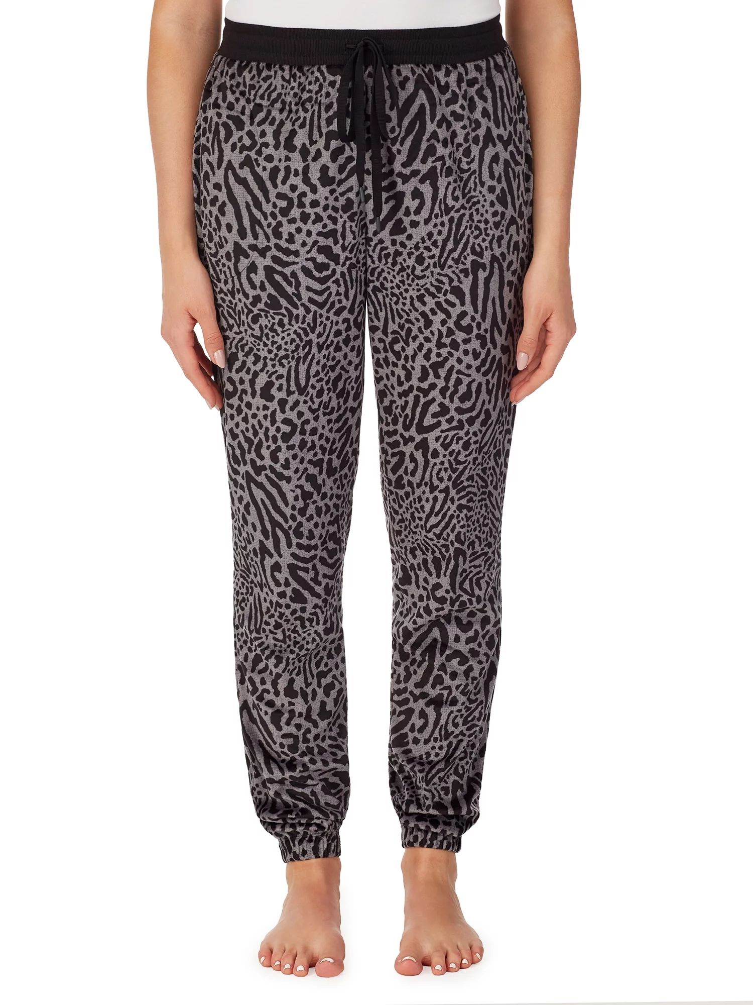 Secret Treasures Women's and Women's Plus Velour Jogger | Walmart (US)