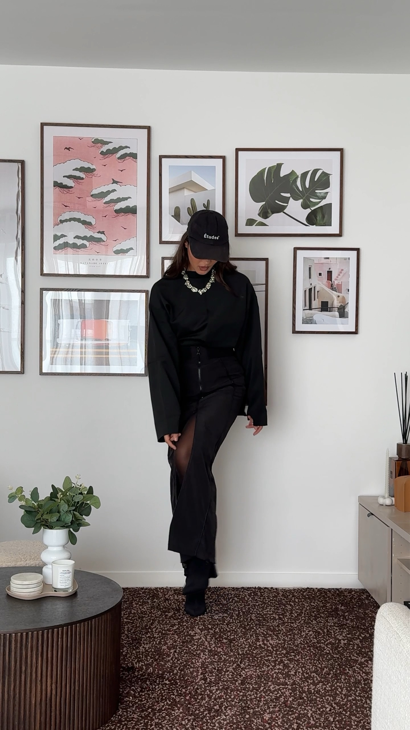 Fall inspo 🖤

Collier (rupture)
Jupe (maniere de voir)
