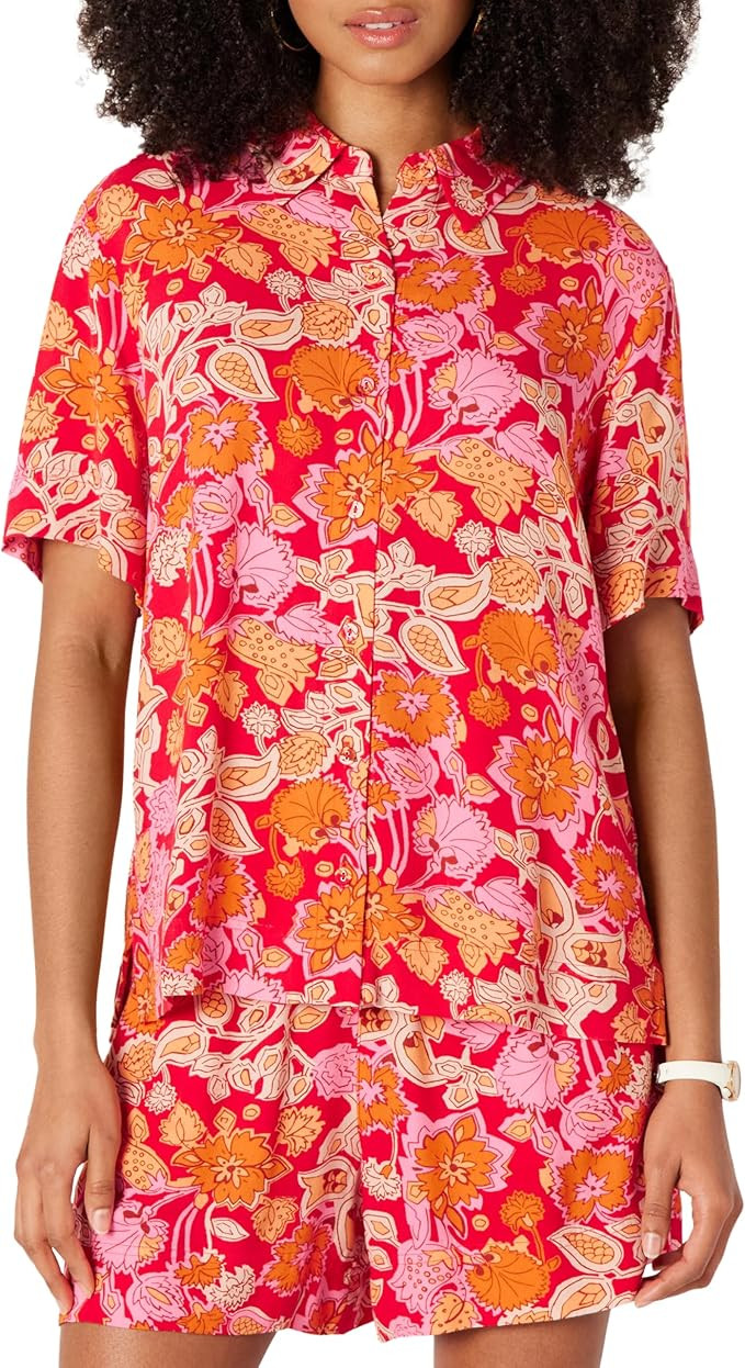 Amazon Essentials Women's Relaxed-Fit Fluid Twill Button-Down Shirt | Amazon (US)