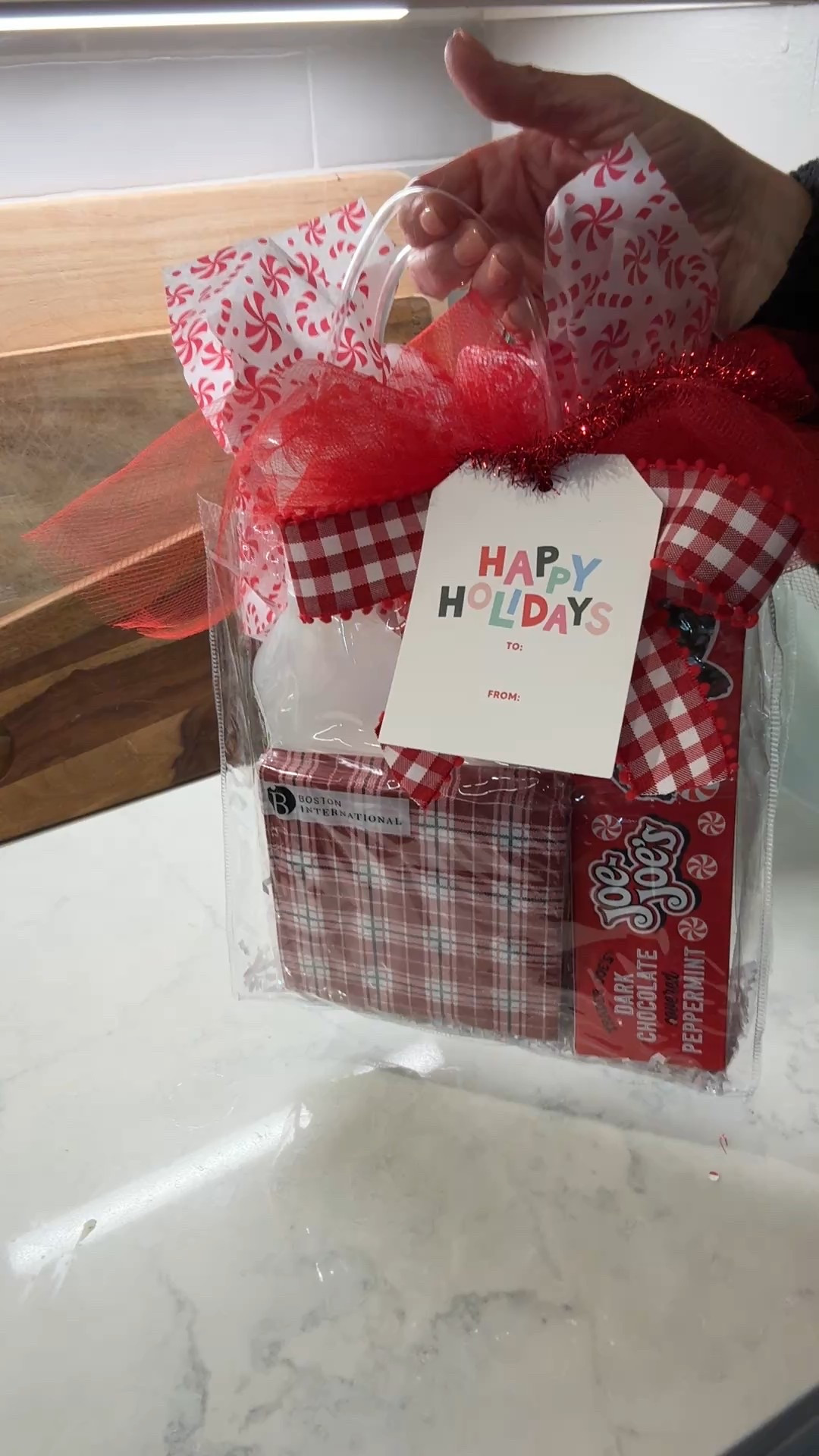 Gifting made easy with these clear gift bags! 

#LTKHoliday #LTKGiftGuide #LTKmomlife