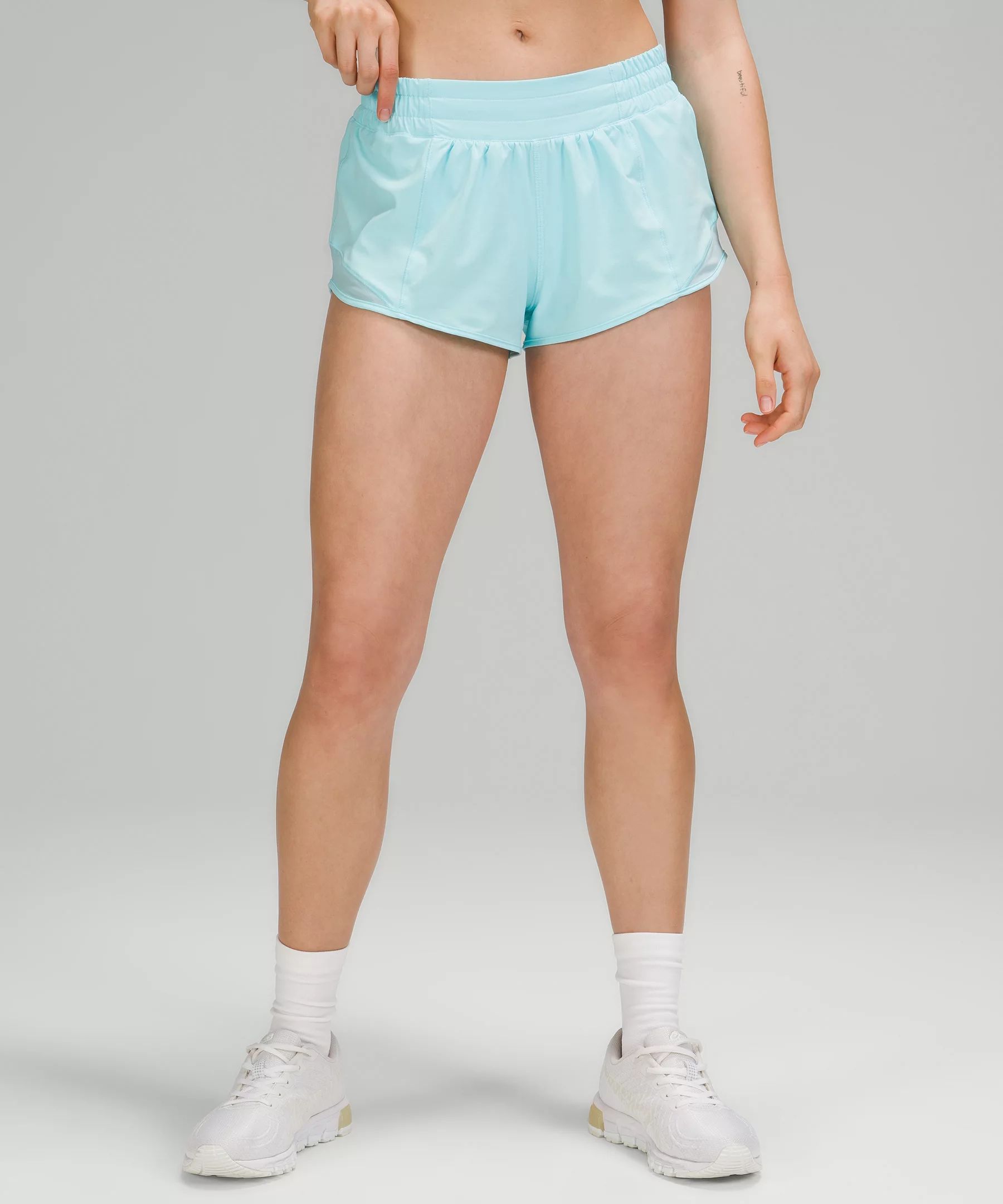 Hotty Hot Low-Rise Lined Short 2.5" | Women's Shorts | lululemon | Lululemon (US)