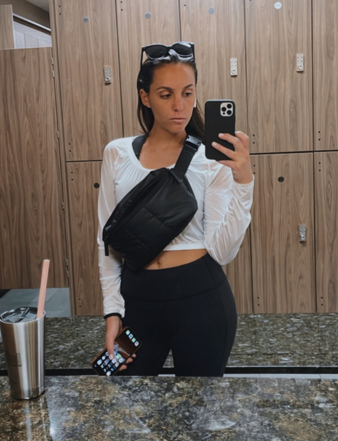 Amazon leggings size small 

Amazon, workout clothing, Amazon finds, workout outfit, errands outfit 

#LTKunder50 #LTKFitness #LTKFind