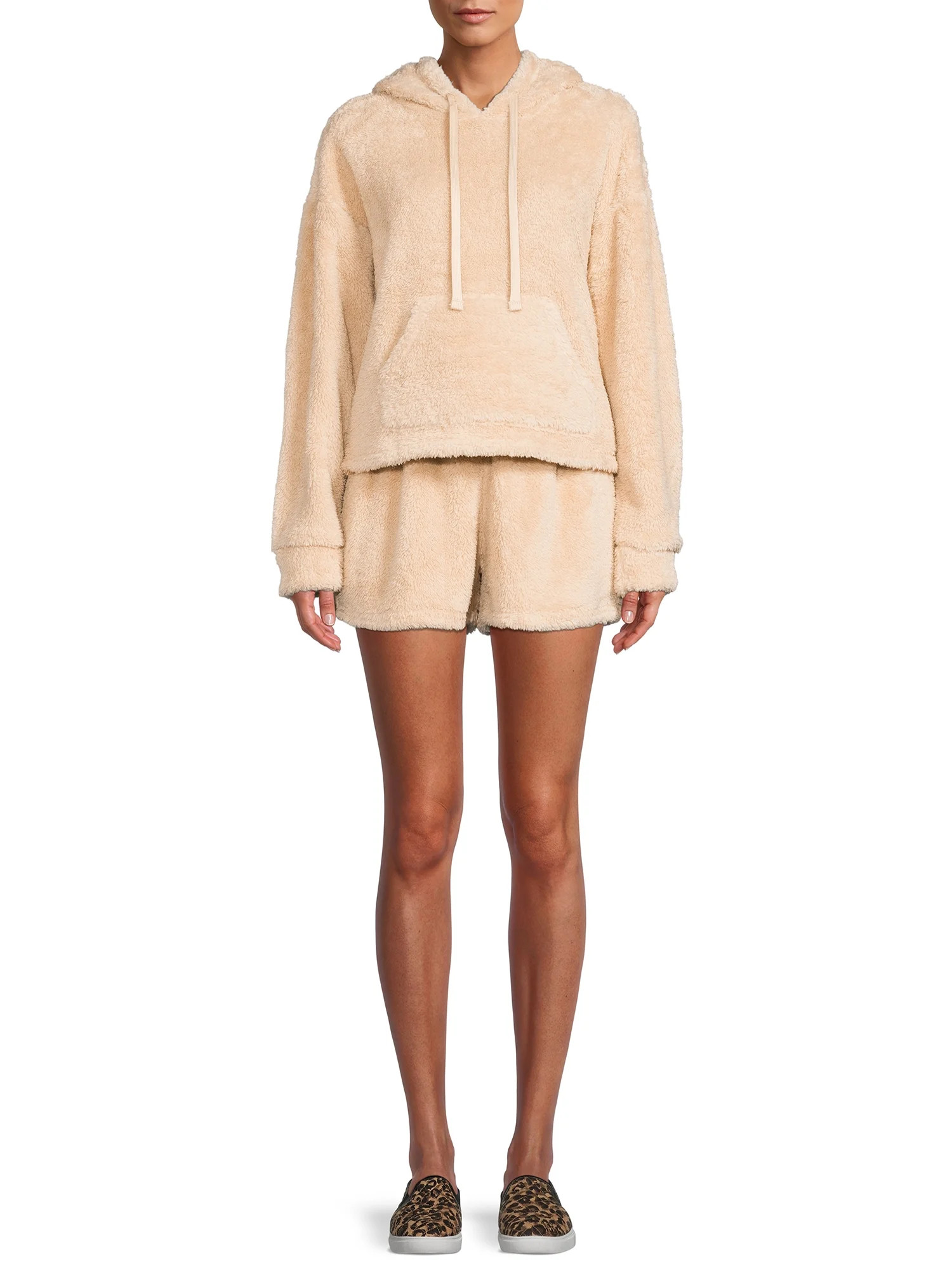 No Boundaries Juniors’ Faux Sherpa Shorts Set, 2-Piece | Walmart (US)