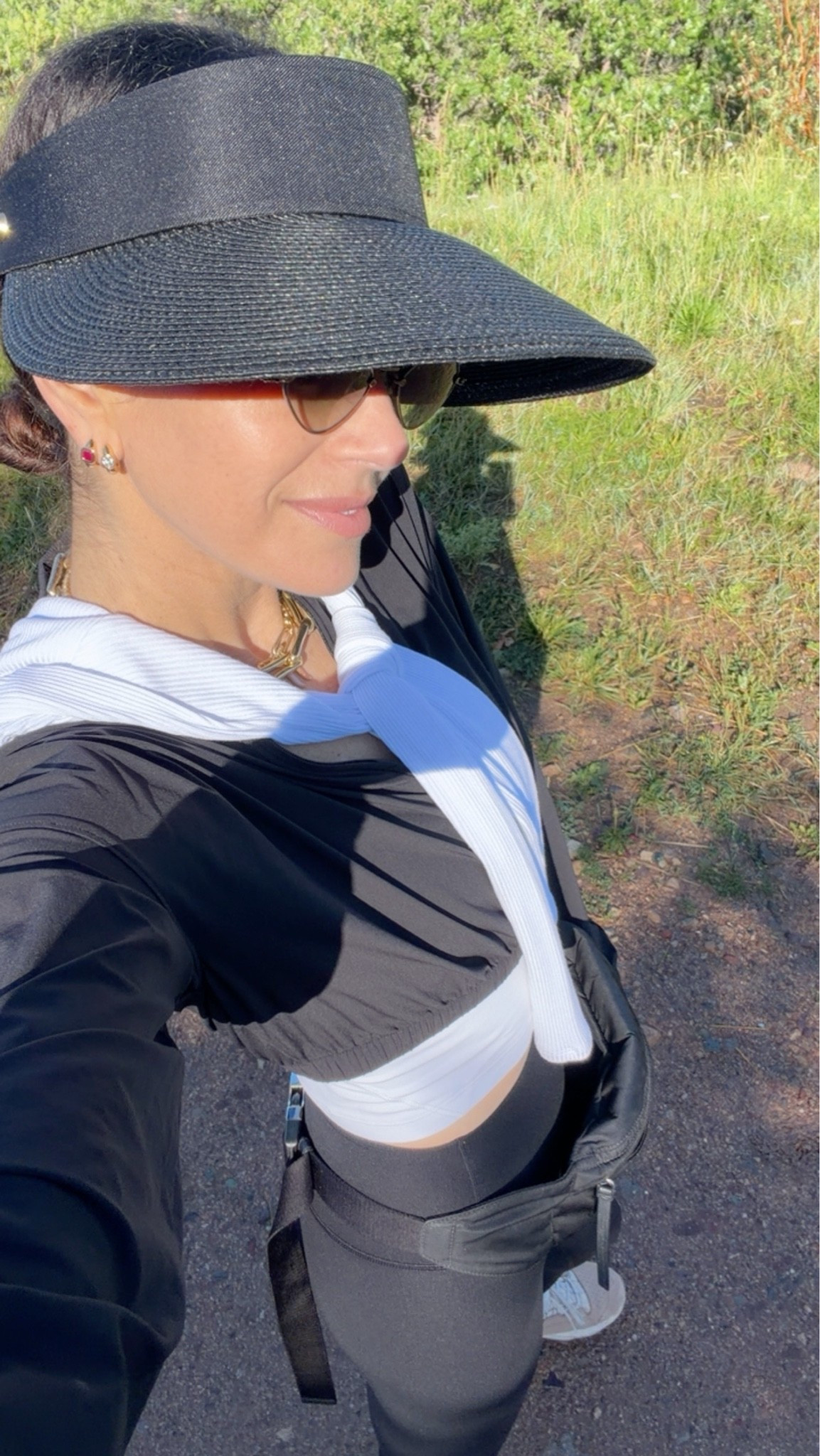 All my hiking deets!
Leggings : small
Tank : size 6
Long sleeve : small
Jacket : small

#LTKootd #LTKgrwm #LTKTravel