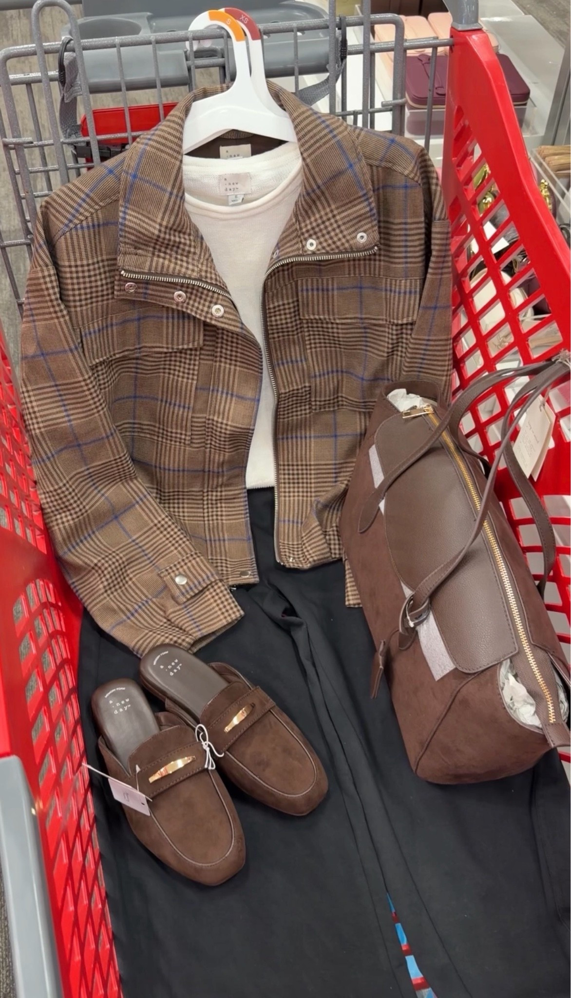 Target fall outfit idea with this plaid jacket, barrel knit pants and loafer mules. #targetstyle #targetfashion

#LTKootd #LTKOver40