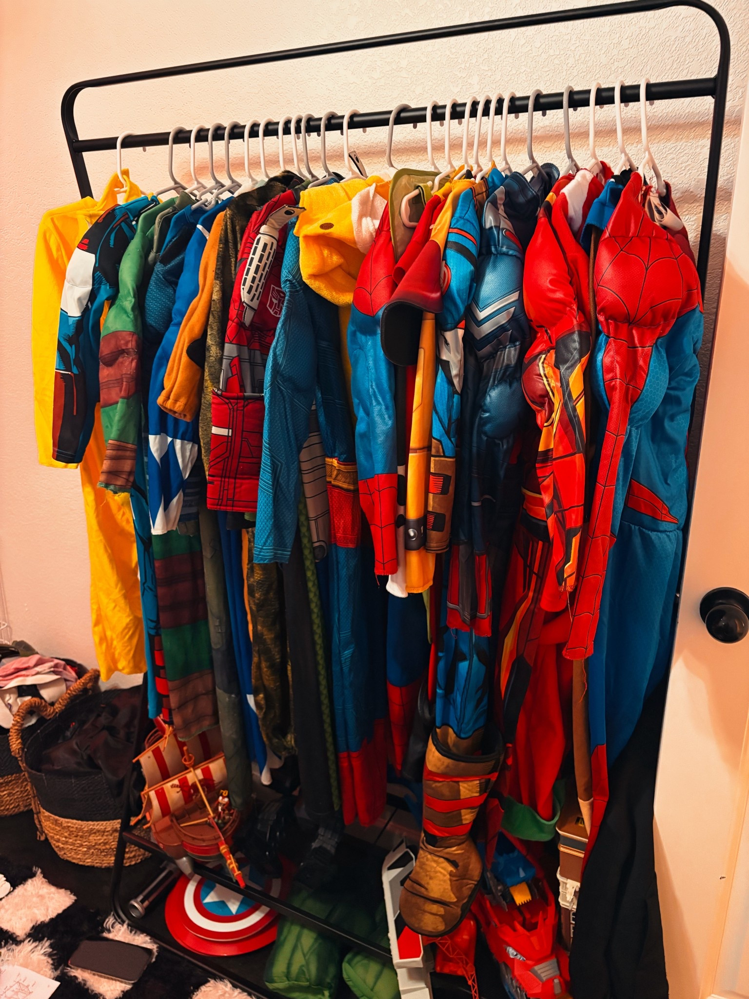 Love this clothes rack!! 