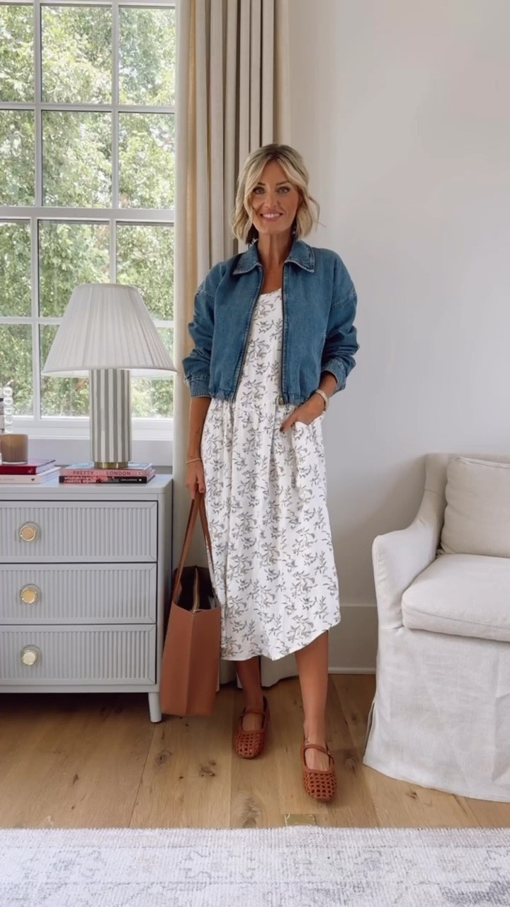 The floral print on this dress is beautiful 😍

Loverly Grey, Target find, teacher workwear, teacher work outfit ideas, summer workwear, summer work outfit ideas 

#LTKFindsUnder50 #LTKWorkwear #LTKSeasonal