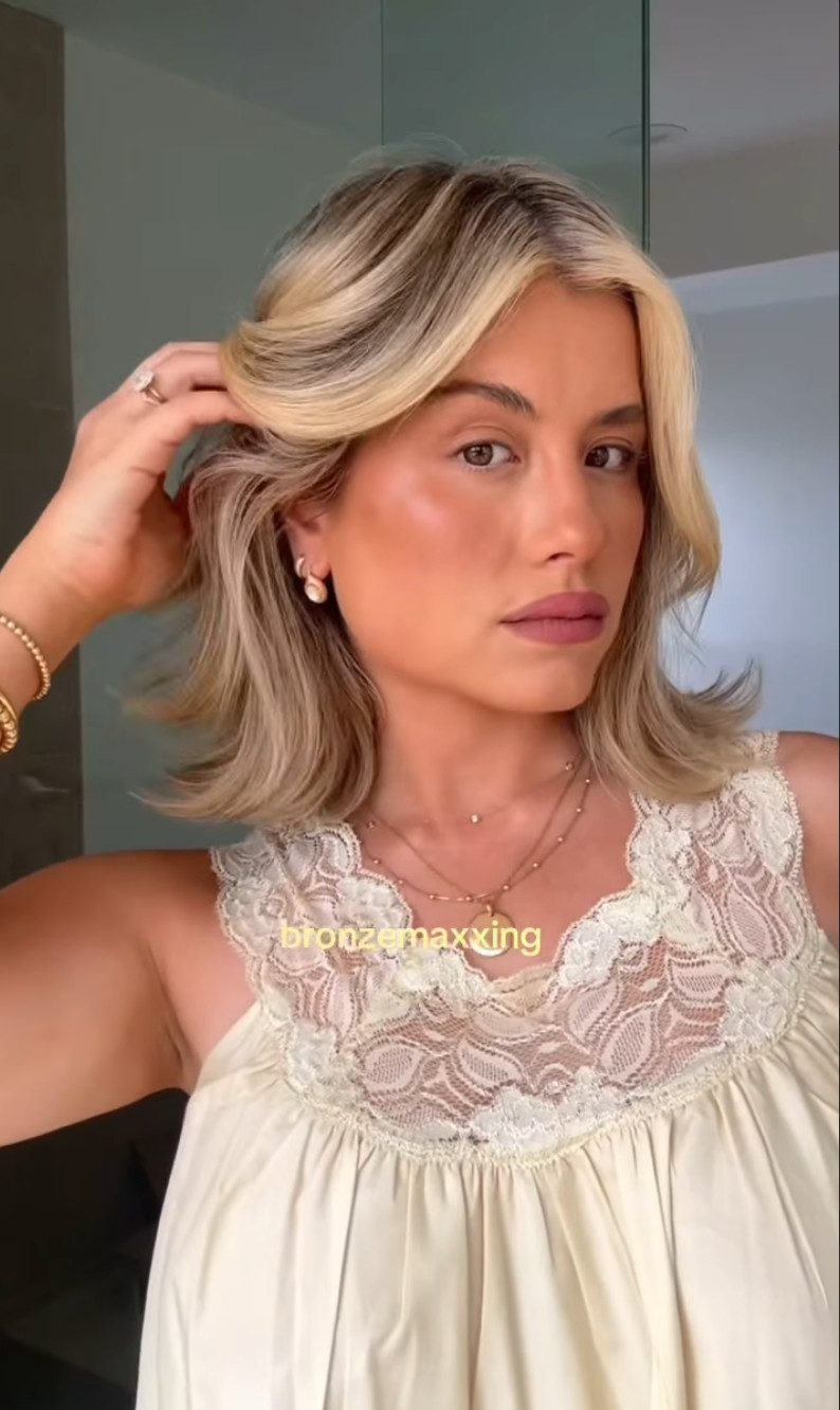 Bronzemaxxing alllll summer @summerfridays ☀️🩵🍯
Shades: sand + desert  

 #LTKgrwm #LTKmorningroutine #LTKBeauty