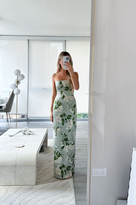 Reformation dress on Sale with Shopbop Sale- use code STYLE

15% off $200+
20% off $500+
25% off $800+

perfect time to get Reformation on sale, denim on sale or wedding guest dress, Shopbop sale, reformation Frankie dress 

#LTKsalealert #LTKparties #LTKwedding