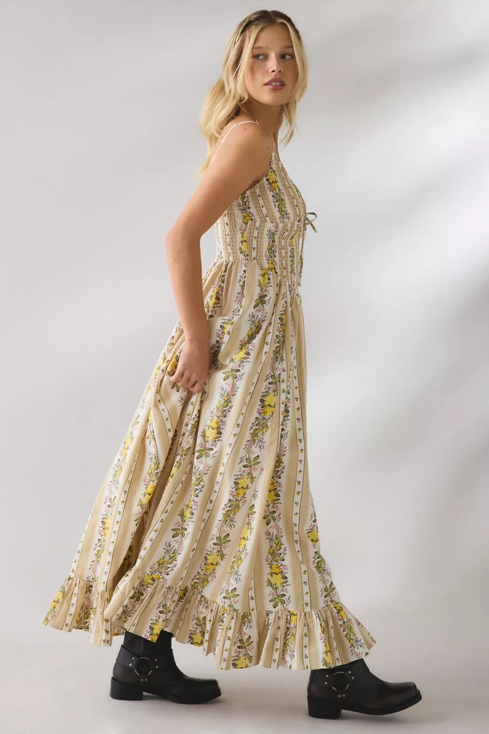 Kimchi Blue Keepsake Tie-Front Smocked Cotton Maxi Dress | Urban Outfitters (US and RoW)