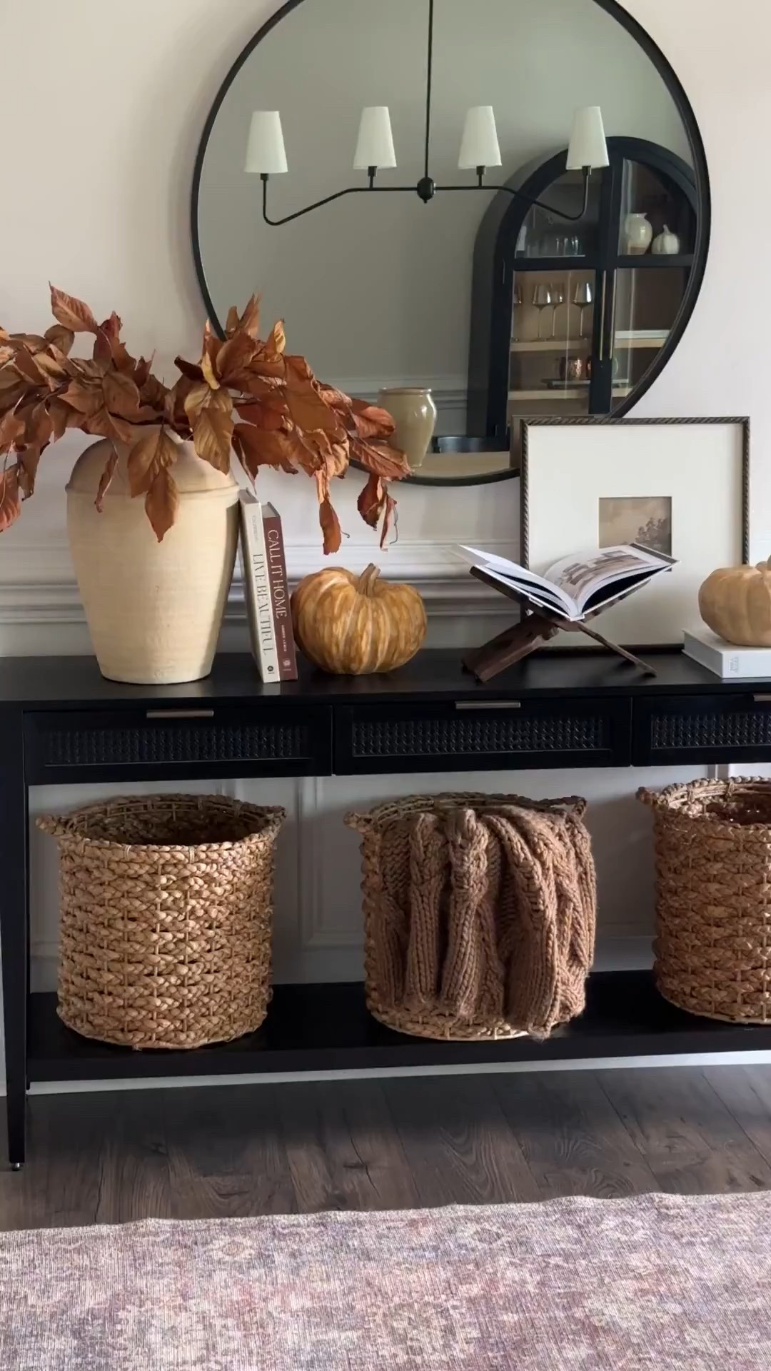 Entryway styling for fall . fall entryway decor . Entryway table . Fall decor 

#LTKSeasonal #LTKHome