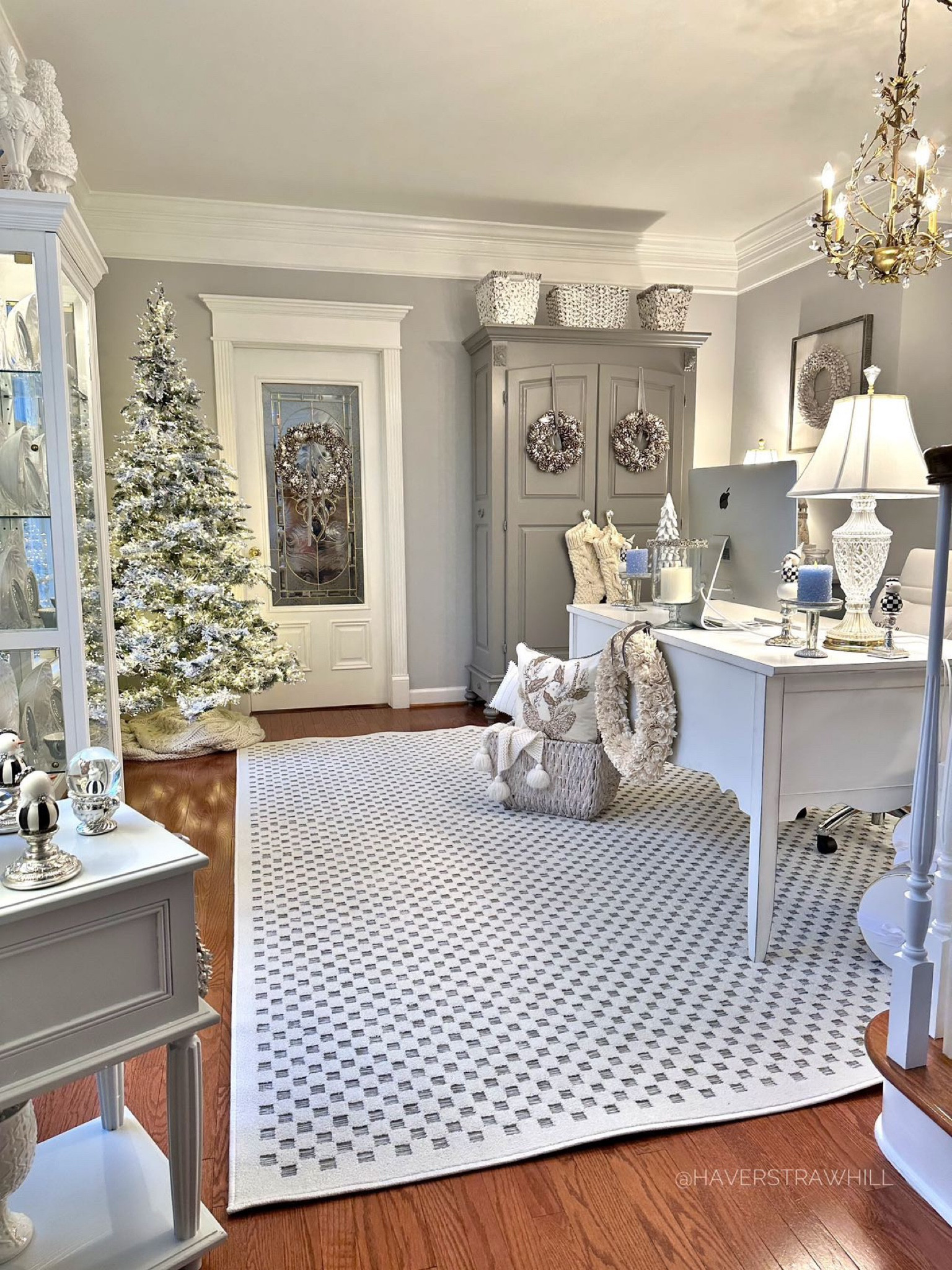 Stunning Christmas decor from Donna at @haverstrawhill. Gorgeous, viral rug from my collection with Orian rugs. This neutral Christmas decor is a showstopper! 

#LTKHome #LTKSaleAlert #LTKCyberWeek