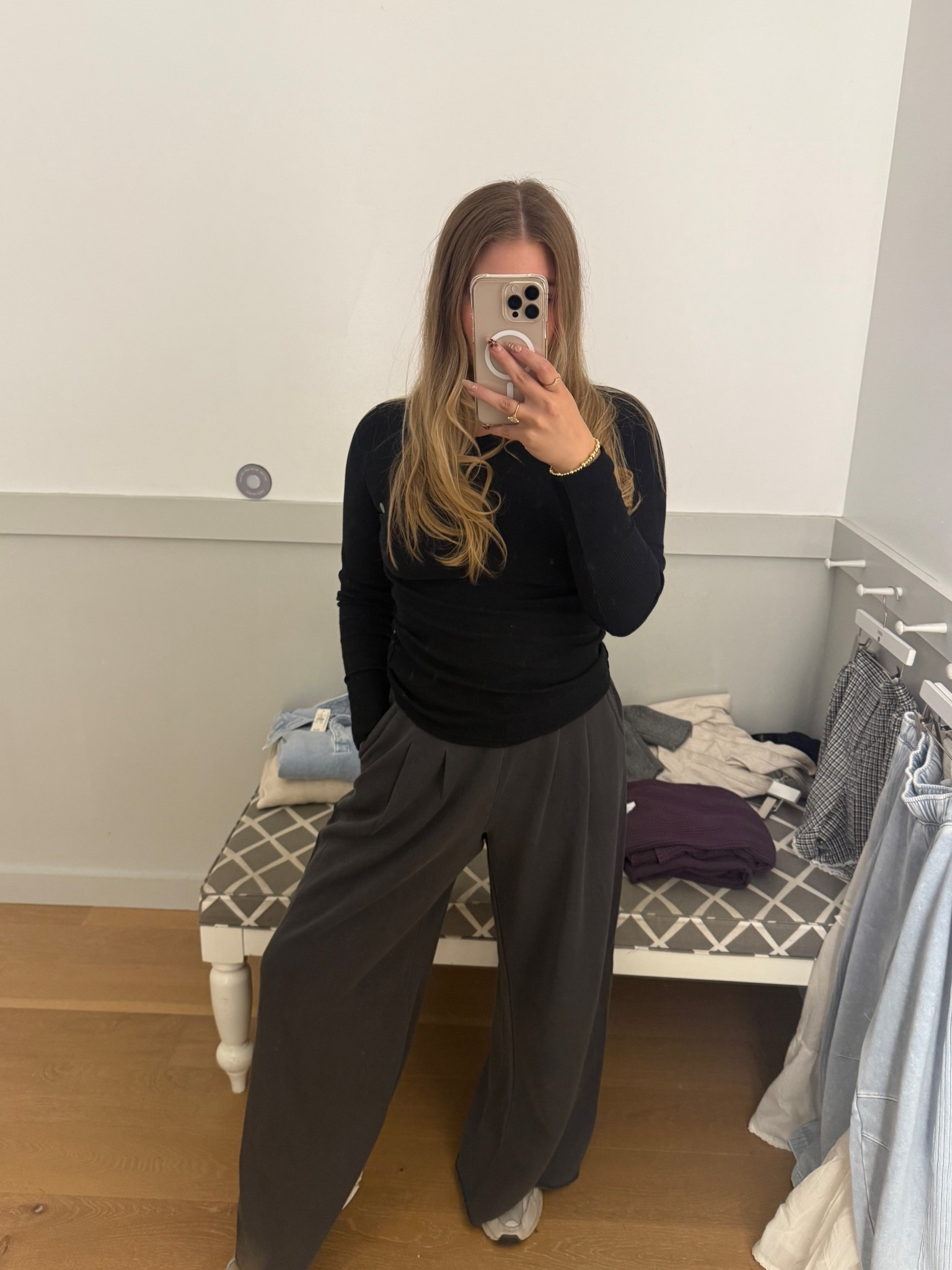 🤍 Everyday uniform unlocked: trouser sweats + waffle long sleeve = effortless + comfy perfection 🍂 shop the look during the LTK Sale before it’s gone! #LTKSale

#LTKSale #LTKFinds #LTKStyle #LTKSeasonal #LTKUnder100 #LTKCozy #LTKHaul #LTKTryOn #FallStyleInspo #OOTDinspo #LTKOutfit #AerieStyle #LTKComfy #FallOOTD #LTKFashion

#LTKFallSale #LTKSaleAlert #LTKActive