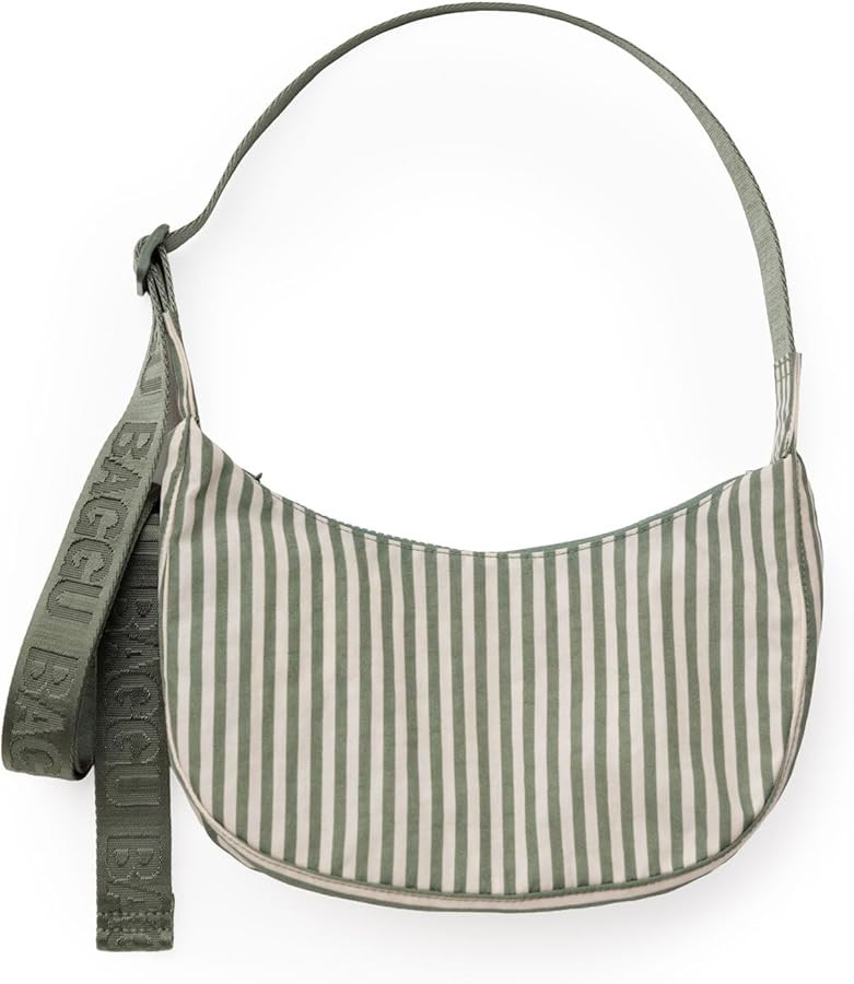 BAGGU Small Nylon Crescent Bag | Amazon (US)