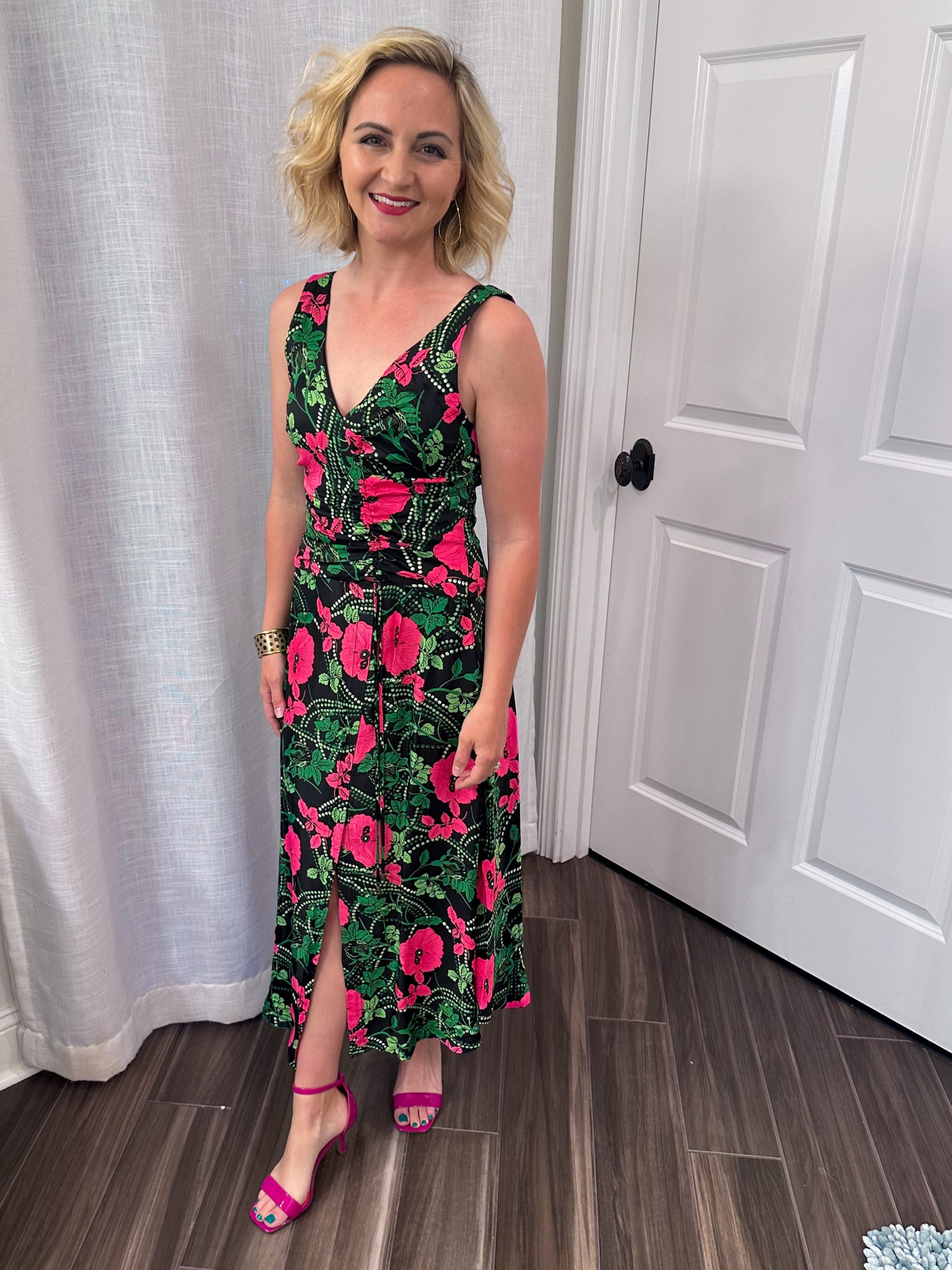 Loving this cocktail chic dress paired with my bright and bubbly heels ❤️💁‍♀️ (XXSP)

#LTKshoecrush #LTKstyletip #LTKFind