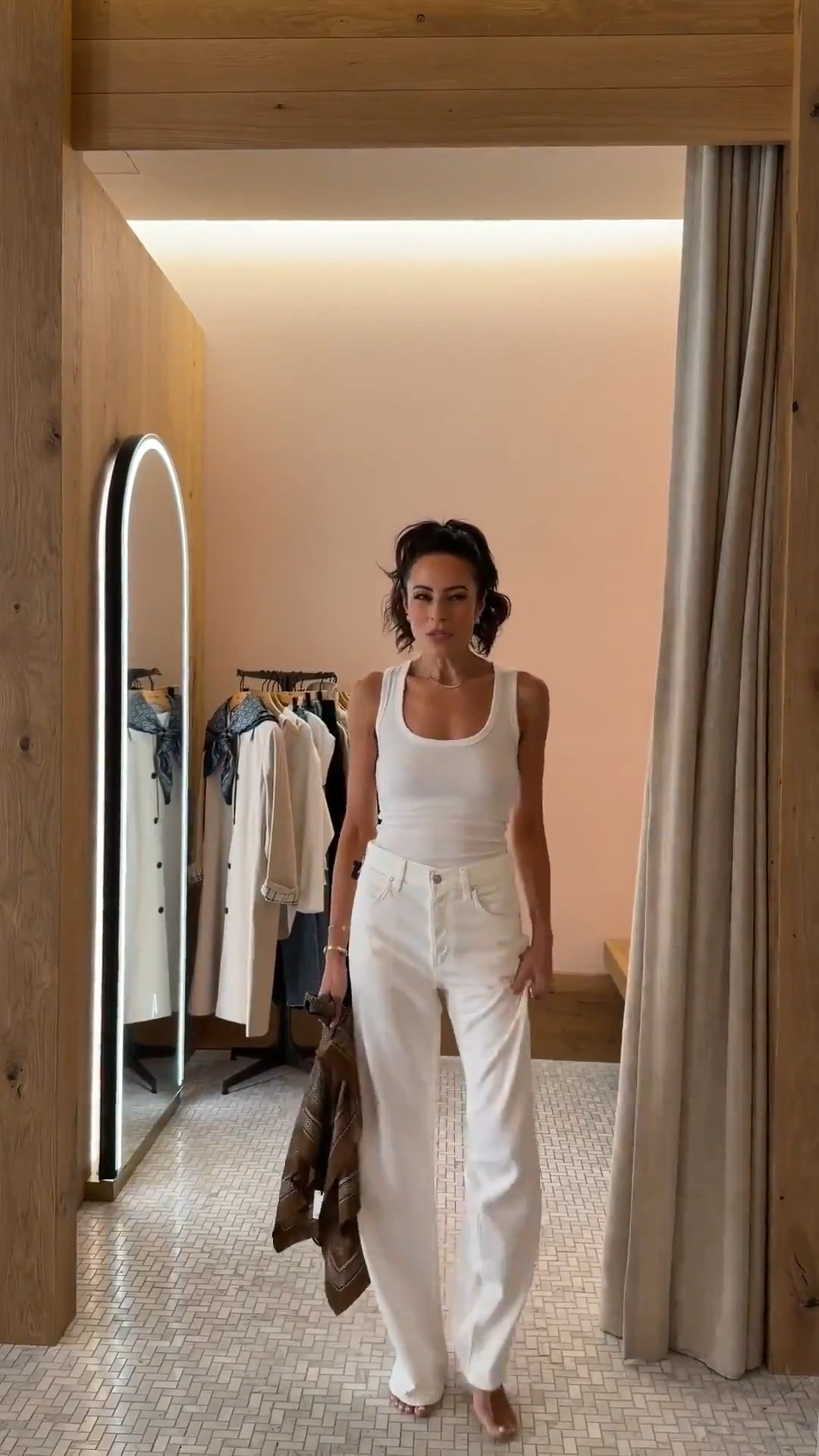 These jeans are so comfortable, like a denim trouser! Runs tts! 
Jacket XS 




Aritzia, denim, style 


#LTKSeasonal #LTKOver40