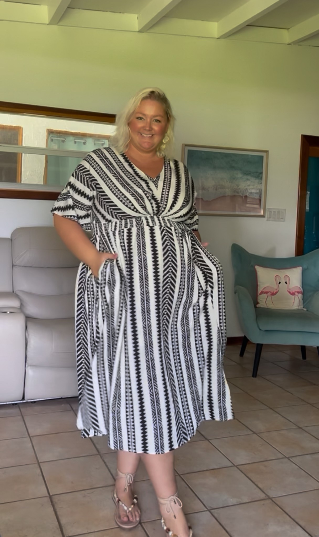 Perfect throw on and go dress for work! Wearing 18/20 or 2x! Comes in 10 different colors 🤩

#LTKWorkwear #LTKFindsUnder50 #LTKPlusSize