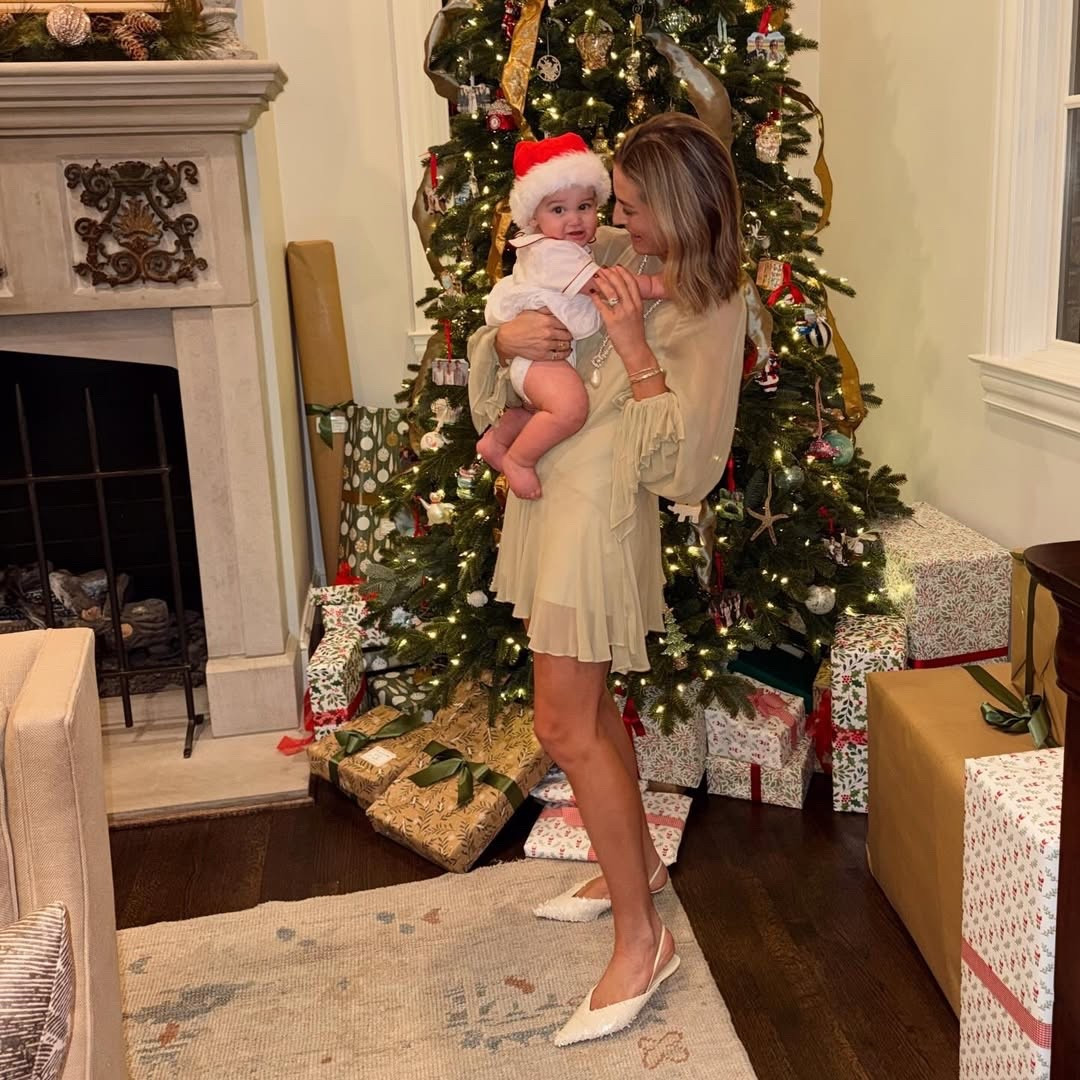 Christmas archives 🤍✨

#LTKootd #LTKgrwm #LTKHoliday