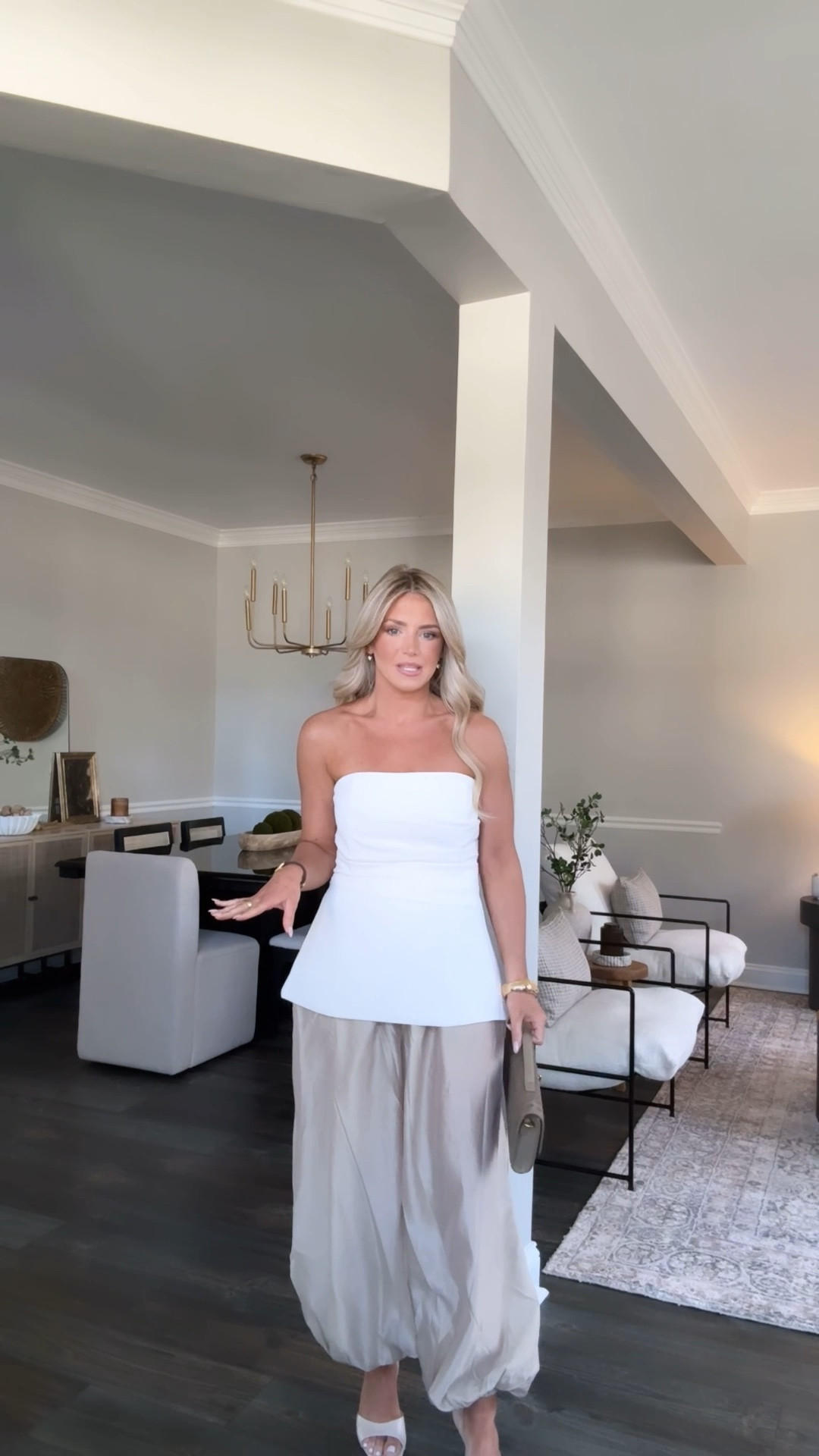 This top is a spring outfit MUST!!! Everything about it is perfection! Love this look so much for a date night!

#LTKspringtrends #LTKSeasonal #LTKspring